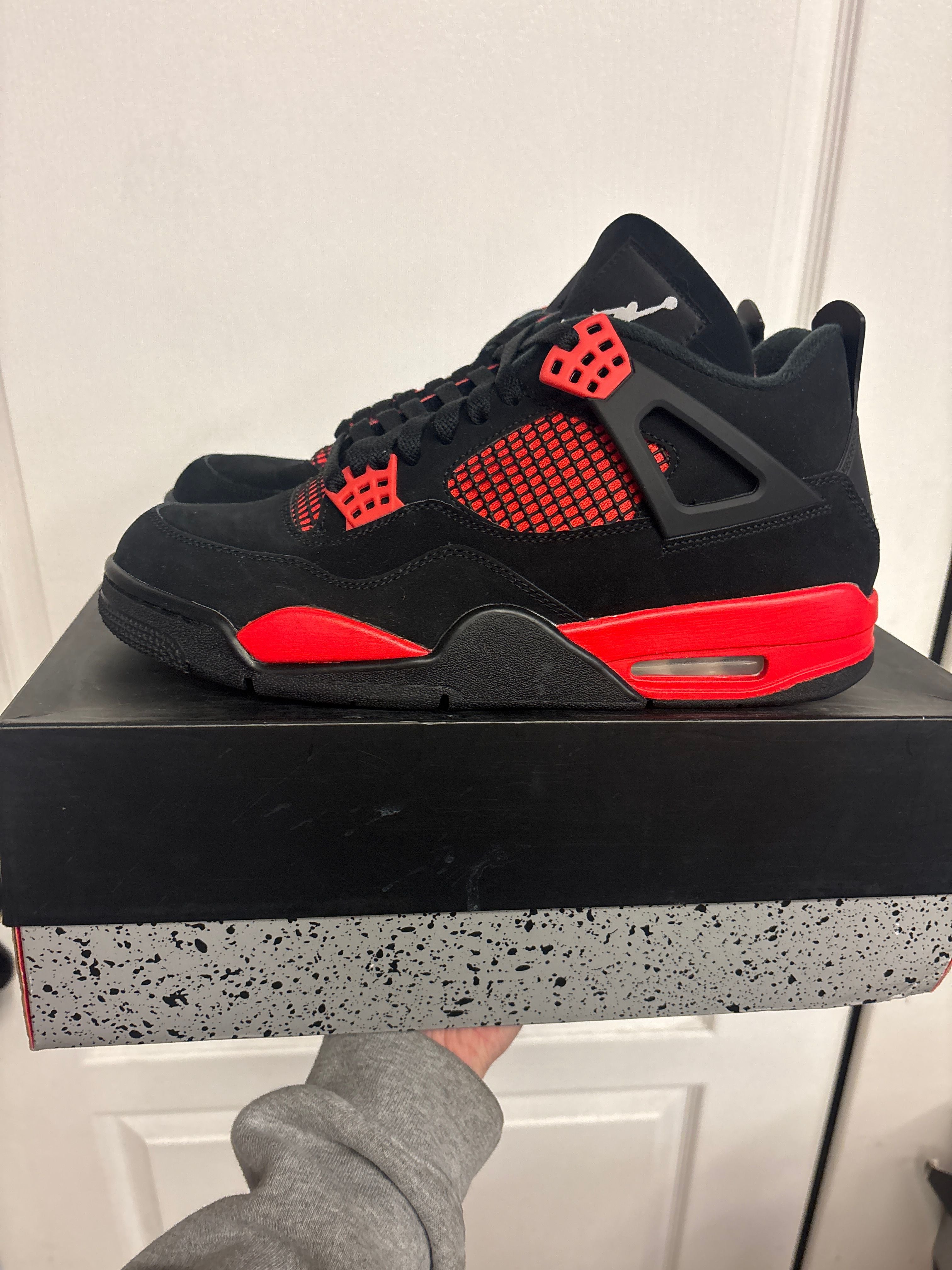 Jordan 4 Retro Red Thunder - Lightly Used, OG All