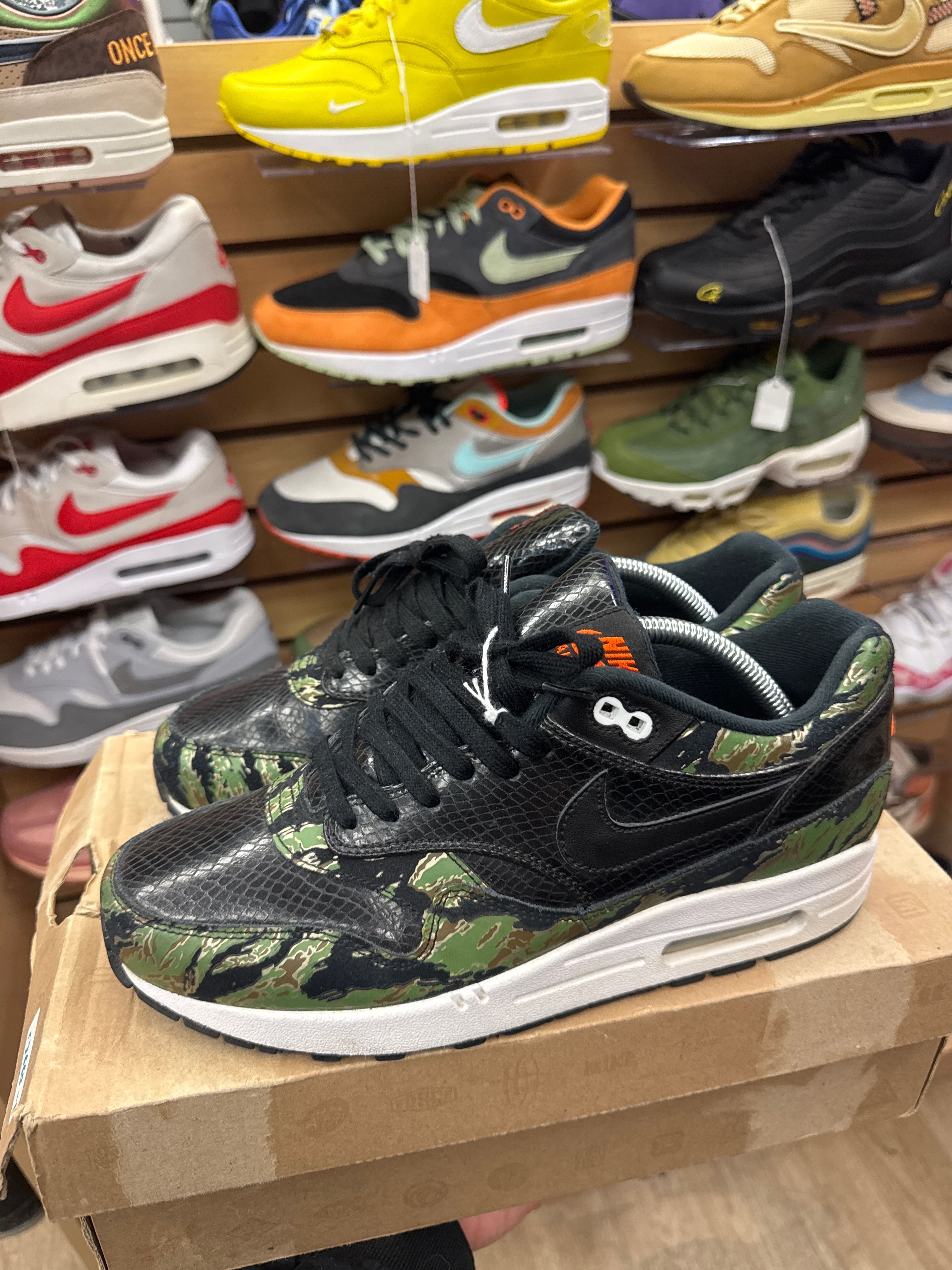 Nike Air Max 1 atmos Tiger Camo Snakeskin - Lightly Used, OG All