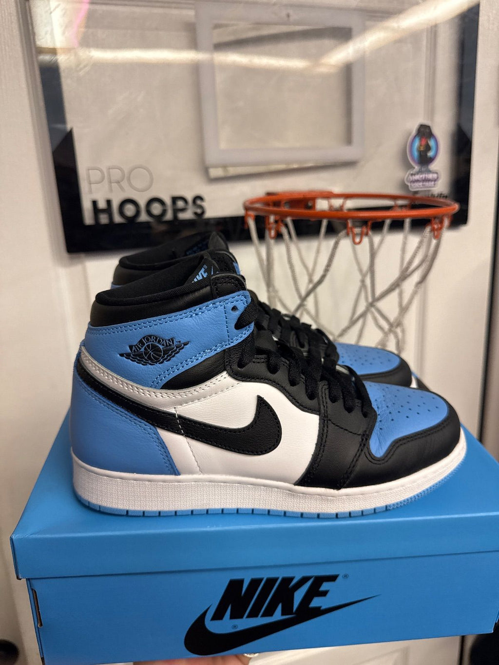 Jordan 1 Retro High OG UNC Toe (GS) - Lightly Used, OG All