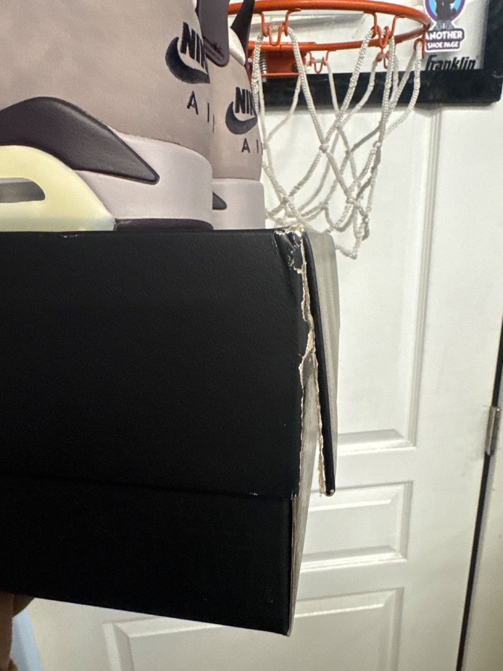 Jordan 6 Retro A Ma Maniére Smokey Mauve - New/Damaged Box