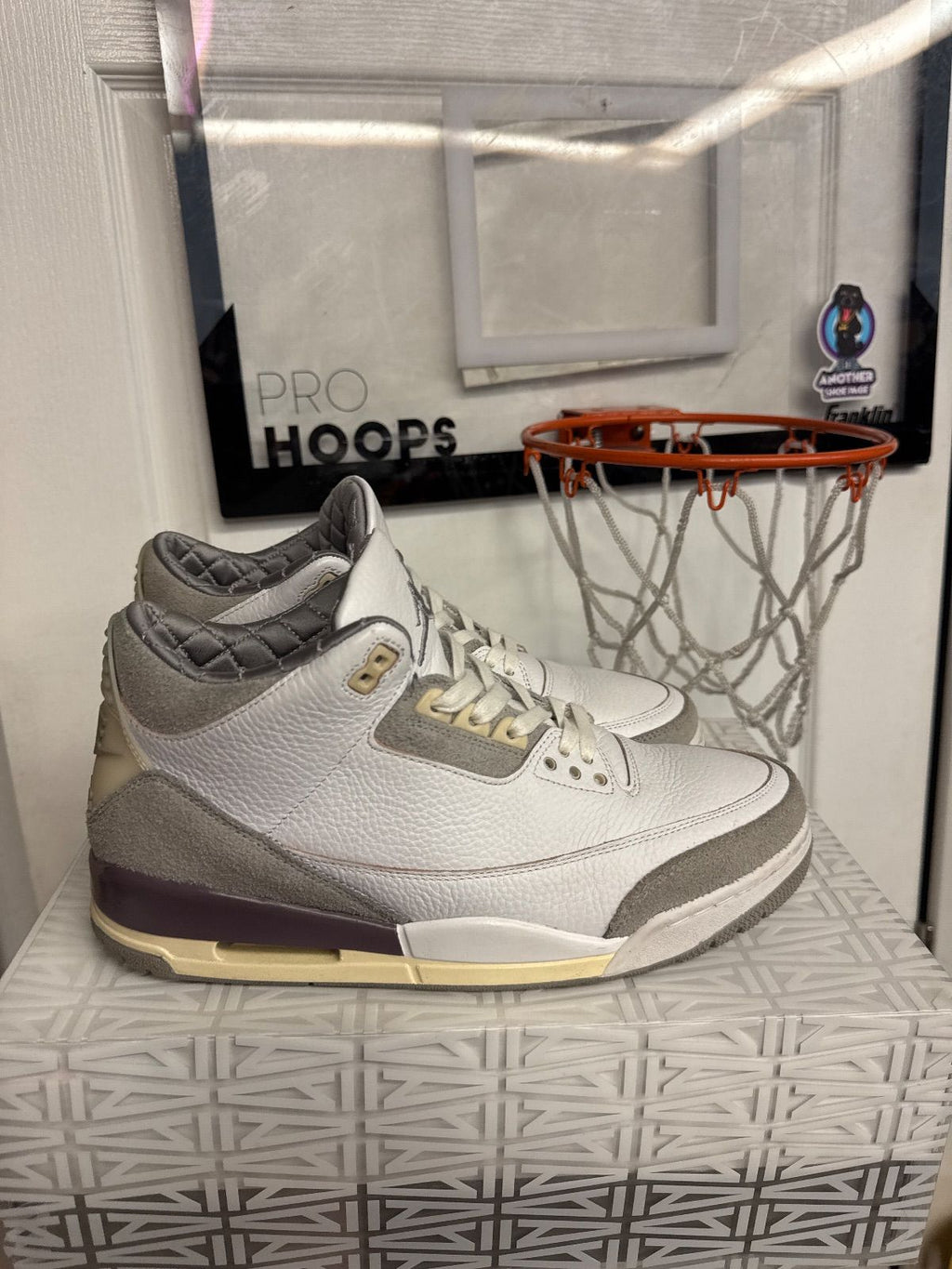 Jordan 3 Retro SP A Ma Maniére (Women's) - Lightly Used, OG All