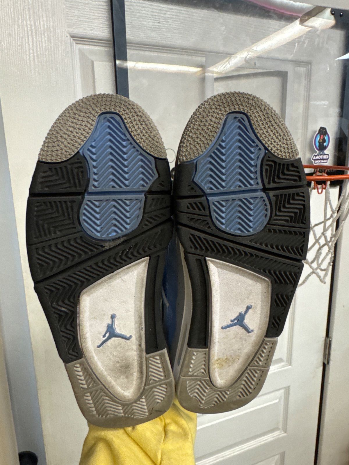 Jordan 4 Retro University Blue (GS) - Lightly Used, OG All