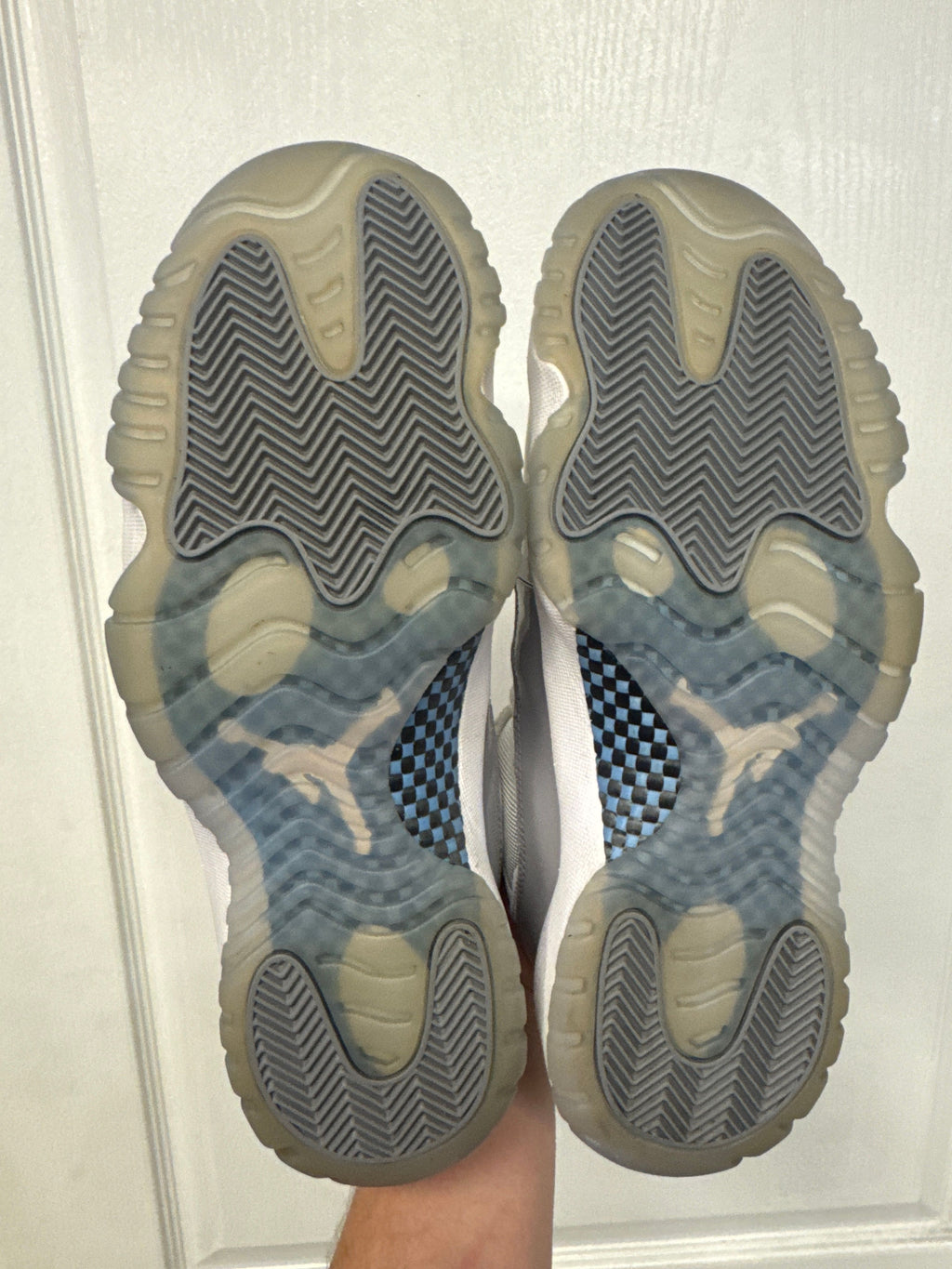 Jordan 11 Retro Low Cement Grey - Lightly Used, OG All