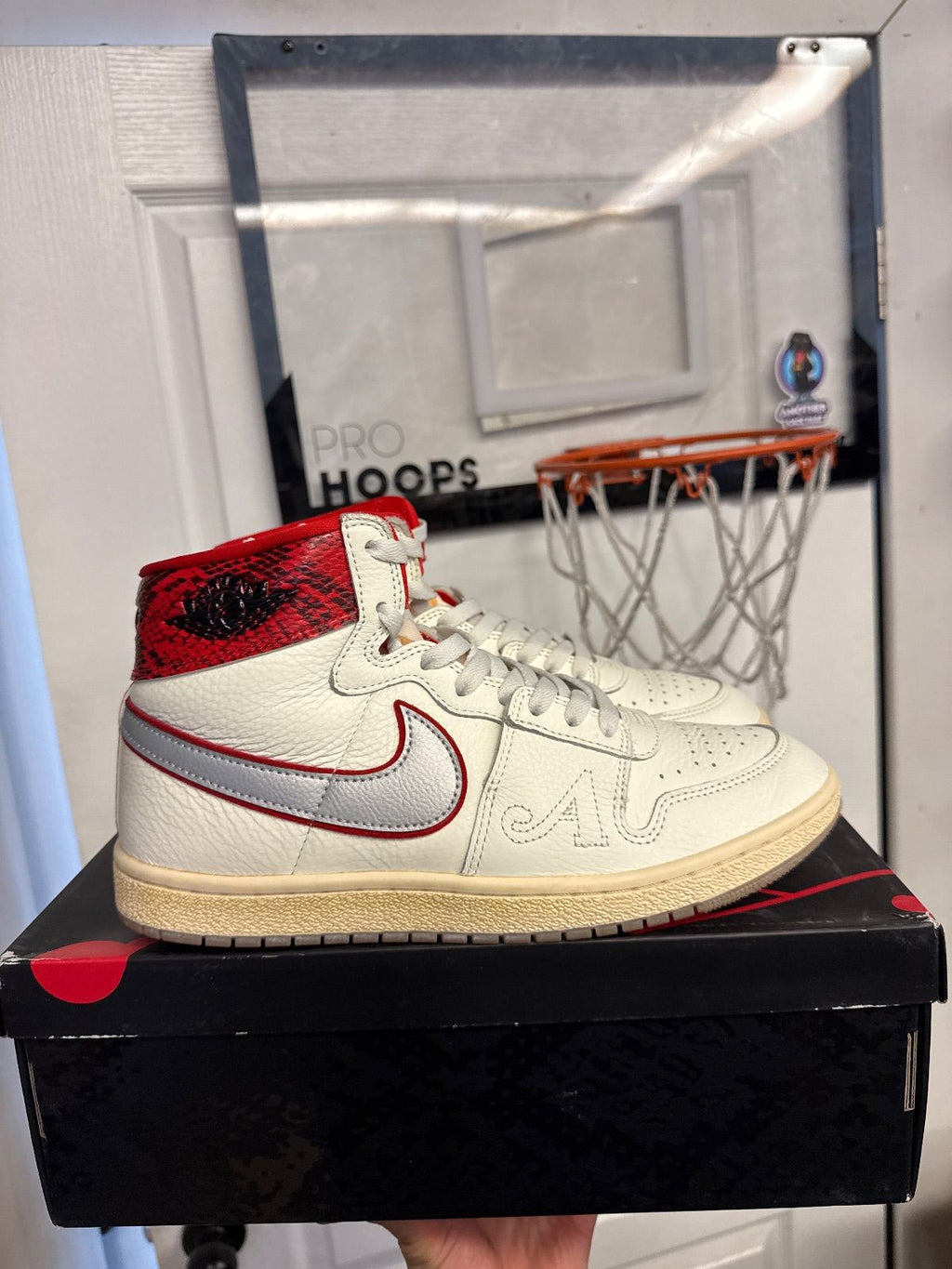 Nike Jordan Air Ship PE SP Awake NY - Lightly Used, OG All