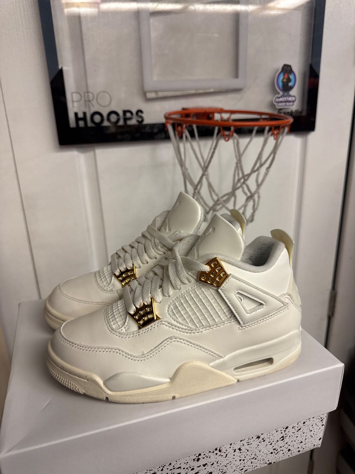Jordan 4 Retro Metallic Gold (Women's) - Lightly Used, OG All