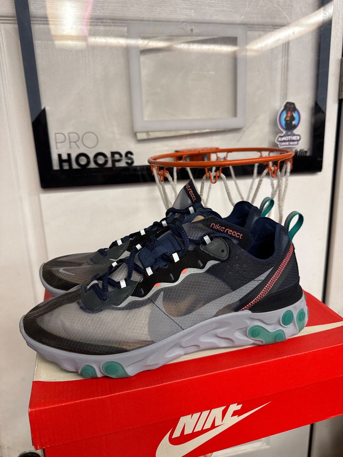 Nike React Element 87 Black Neptune Green