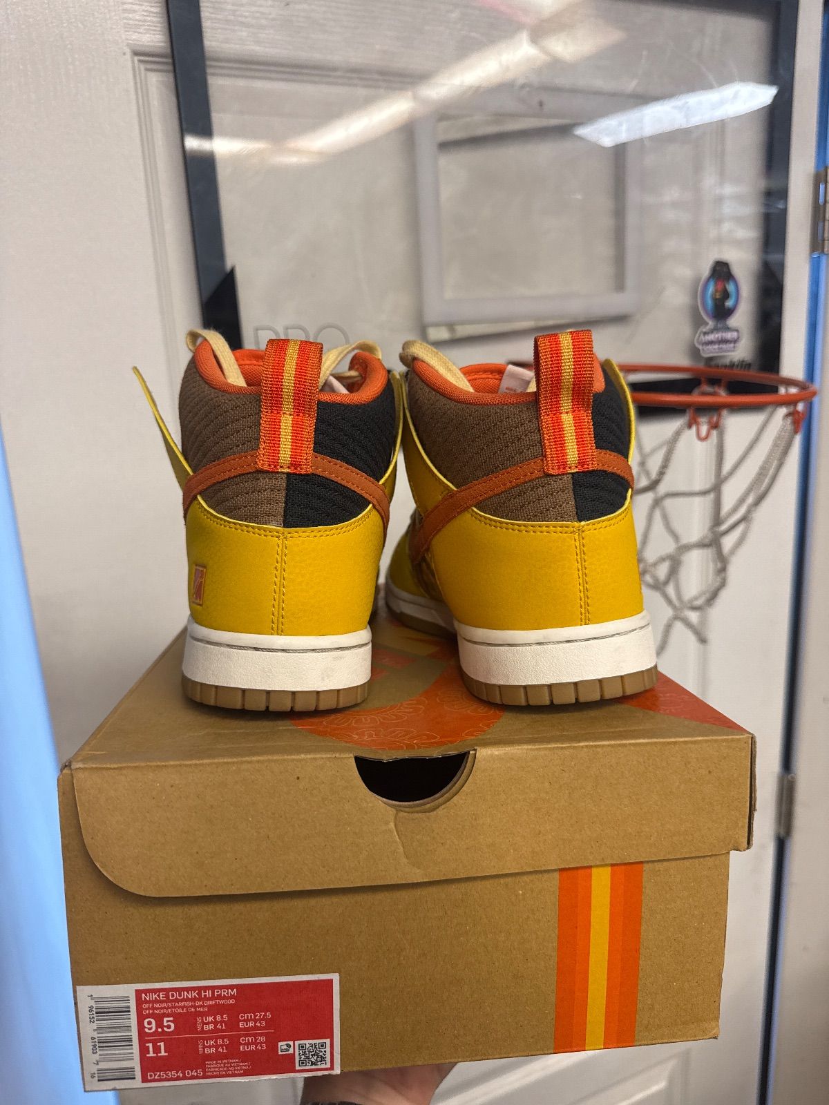 Nike Dunk High PRM Somos Familia - Lightly Used, OG All