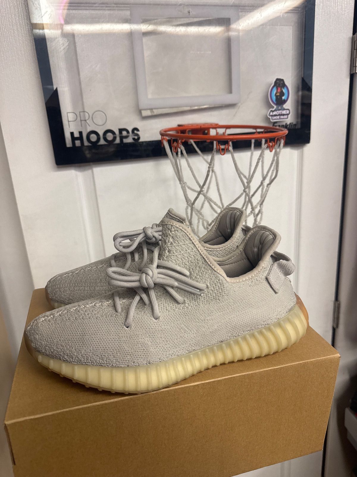 adidas Yeezy Boost 350 V2 Sesame - Lightly Used, OG All