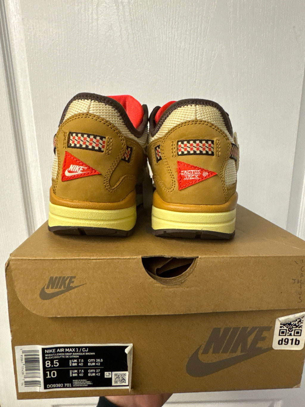 Nike Air Max 1 Travis Scott Cactus Jack Wheat Lemon Drop - Lightly Used, OG All