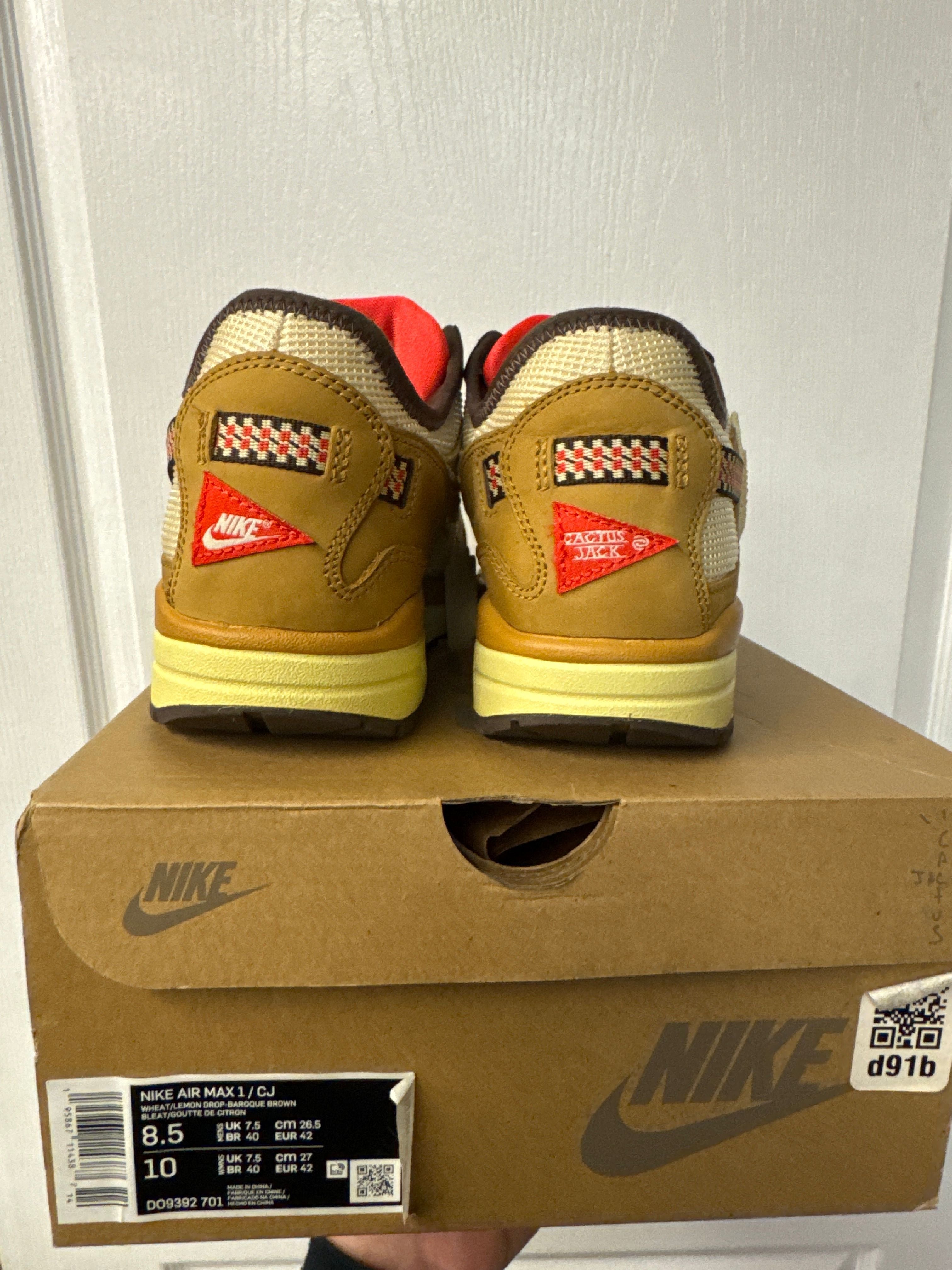 Nike Air Max 1 Travis Scott Cactus Jack Wheat Lemon Drop - Lightly Used, OG All
