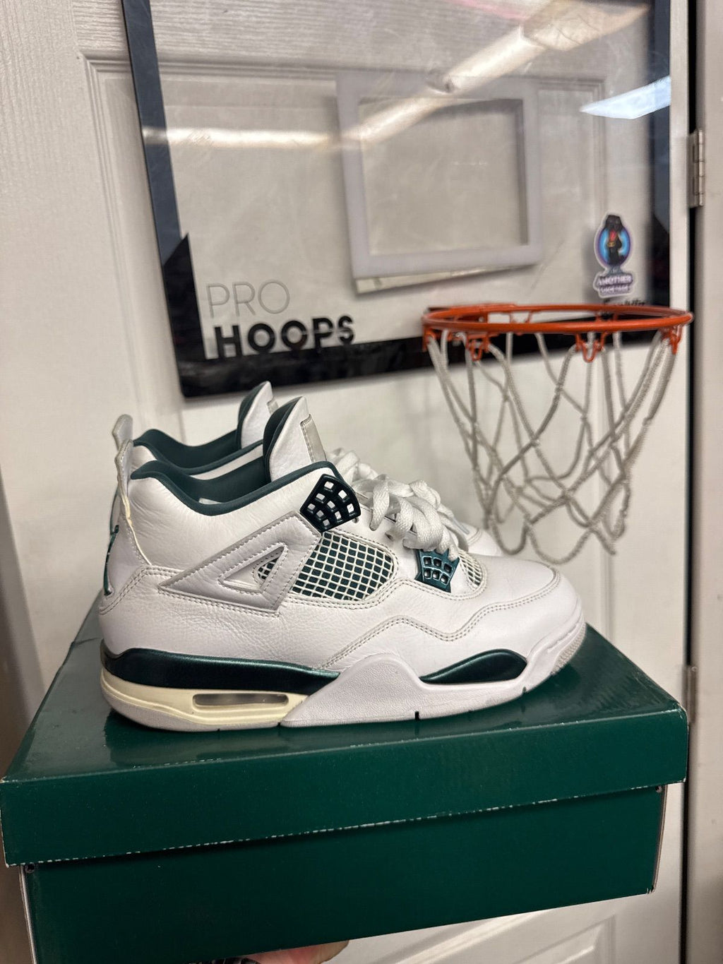 Jordan 4 Retro Oxidized Green - Lightly Used, OG All