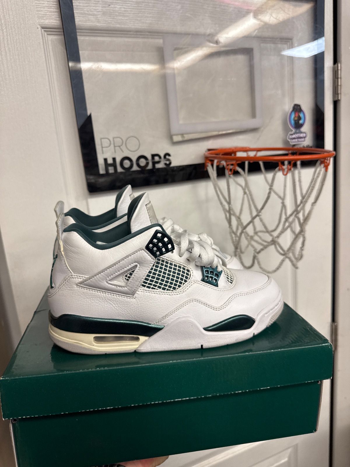 Jordan 4 Retro Oxidized Green - Lightly Used, OG All