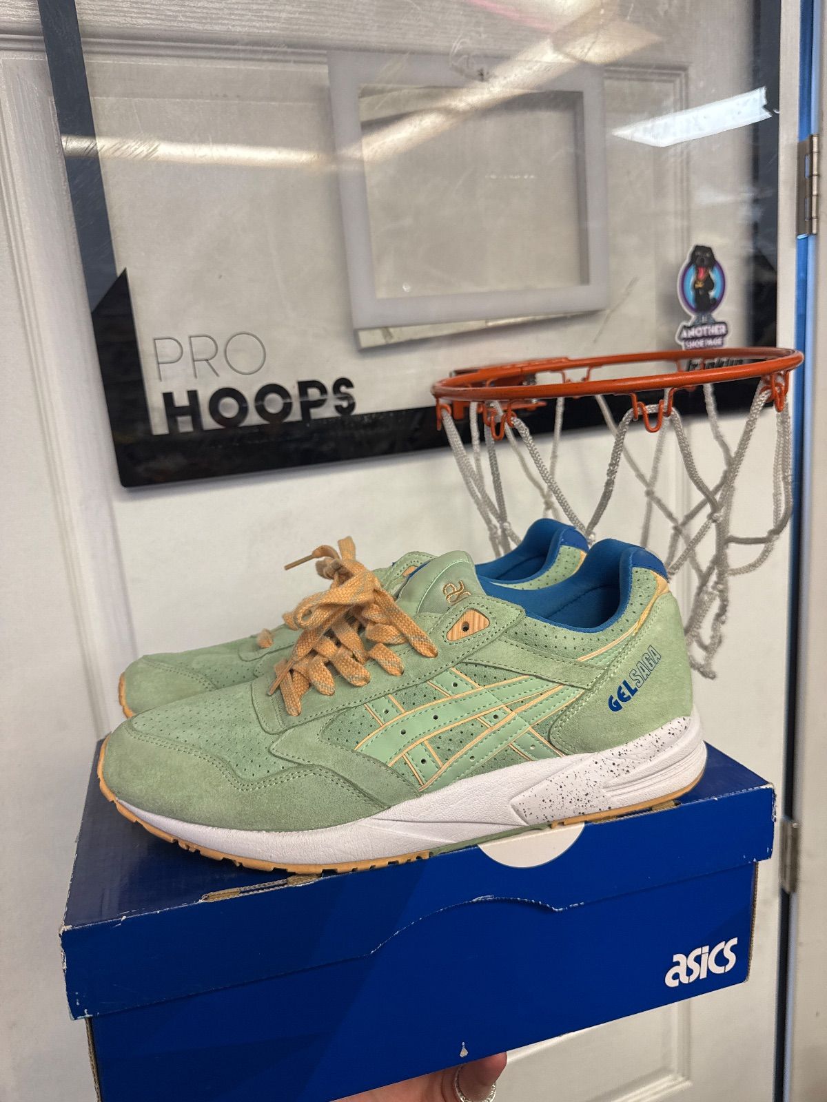 ASICS Gel-Saga Smoke Green - Lightly Used, OG All