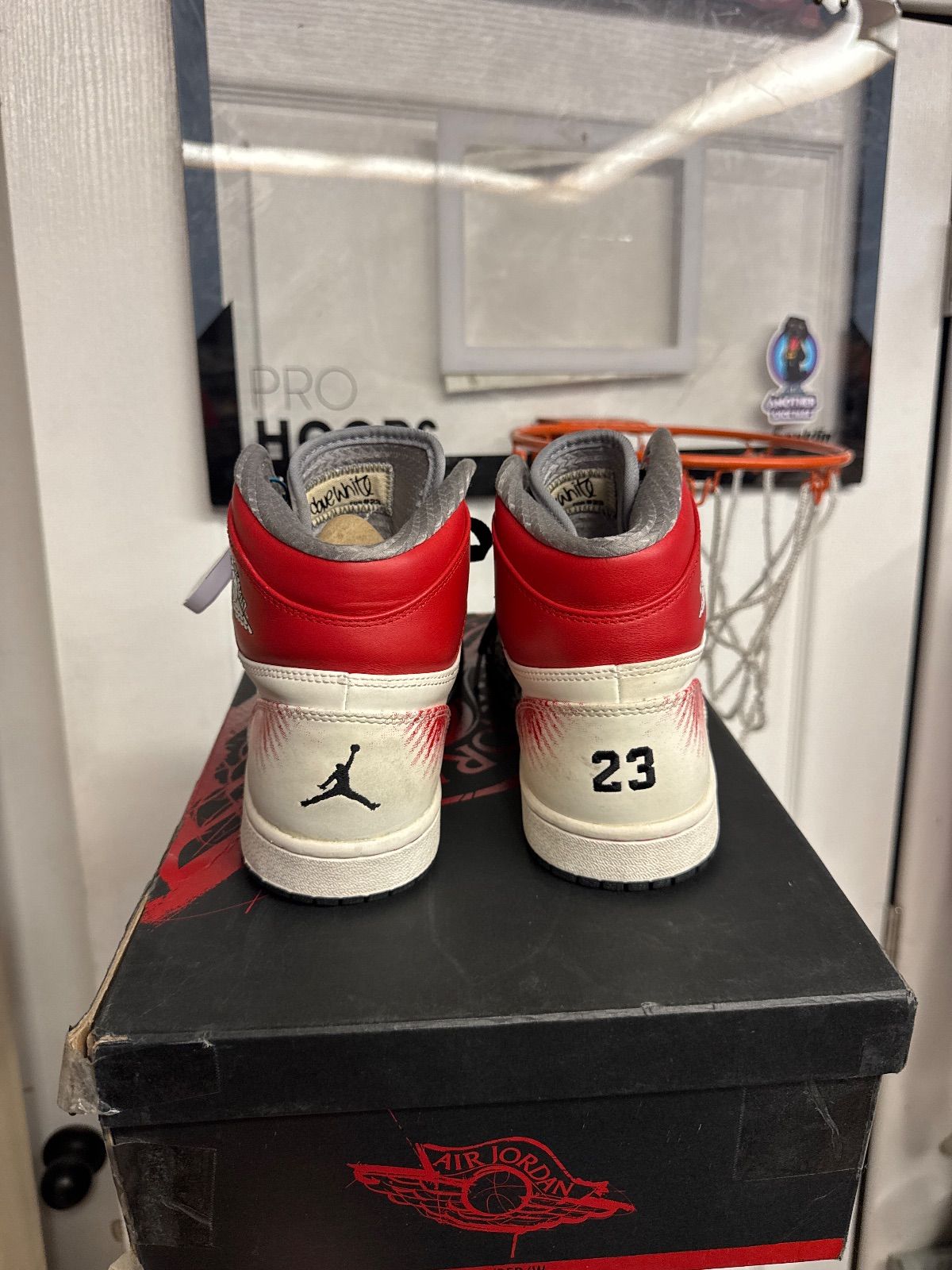 Jordan 1 Retro Dave White Wings for the Future - Lightly Used, OG All