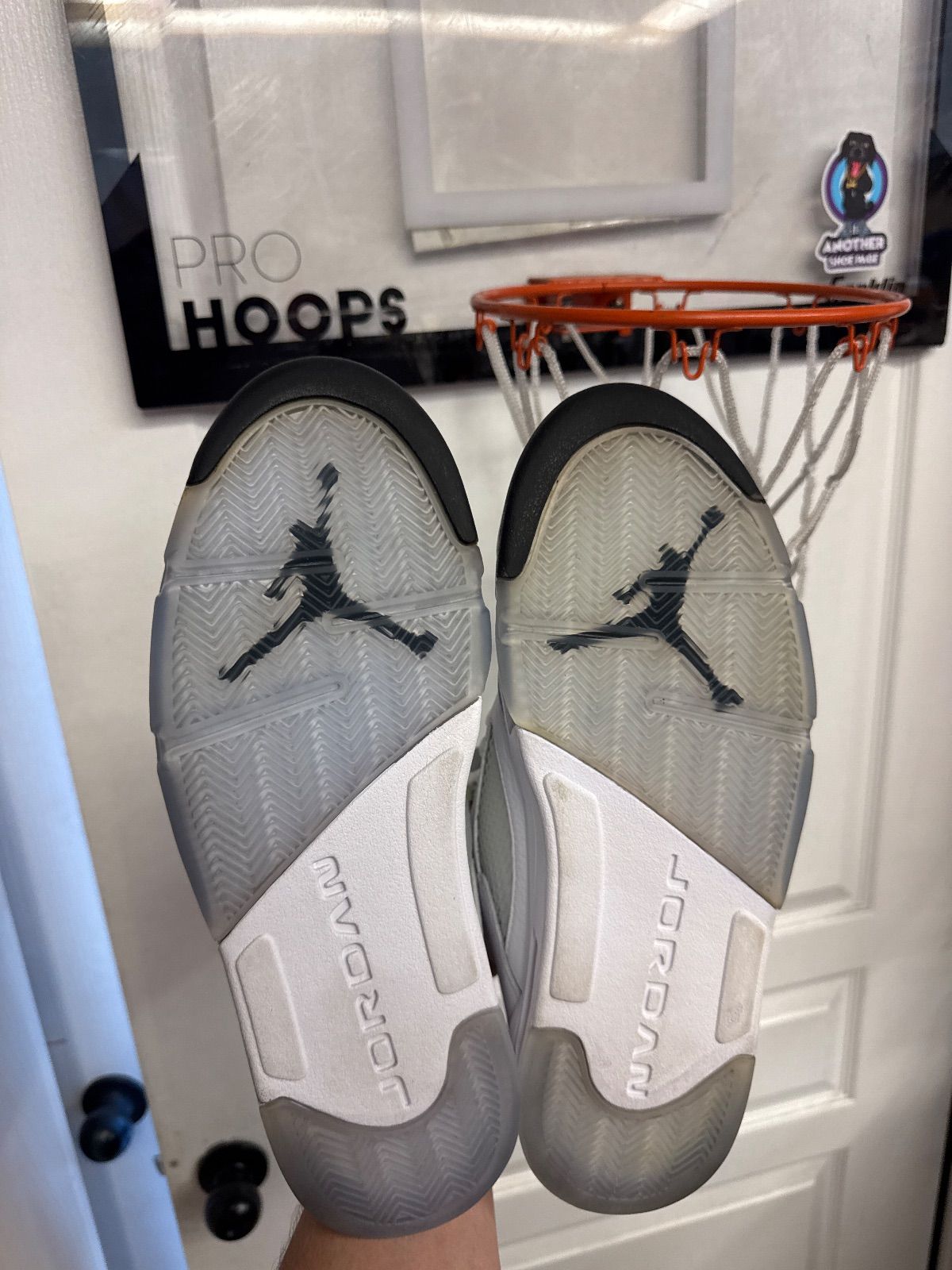 Jordan 5 Retro Metallic White (2015) - Lightly Used, OG All