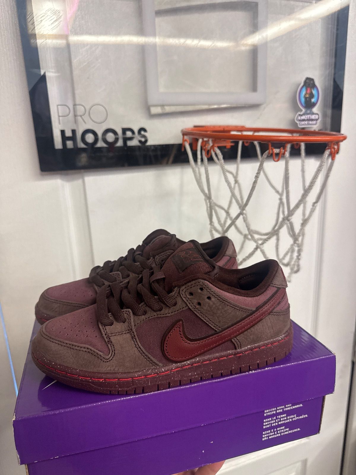 Nike SB Dunk Low City of Love Burgundy Crush - Lightly Used, OG All