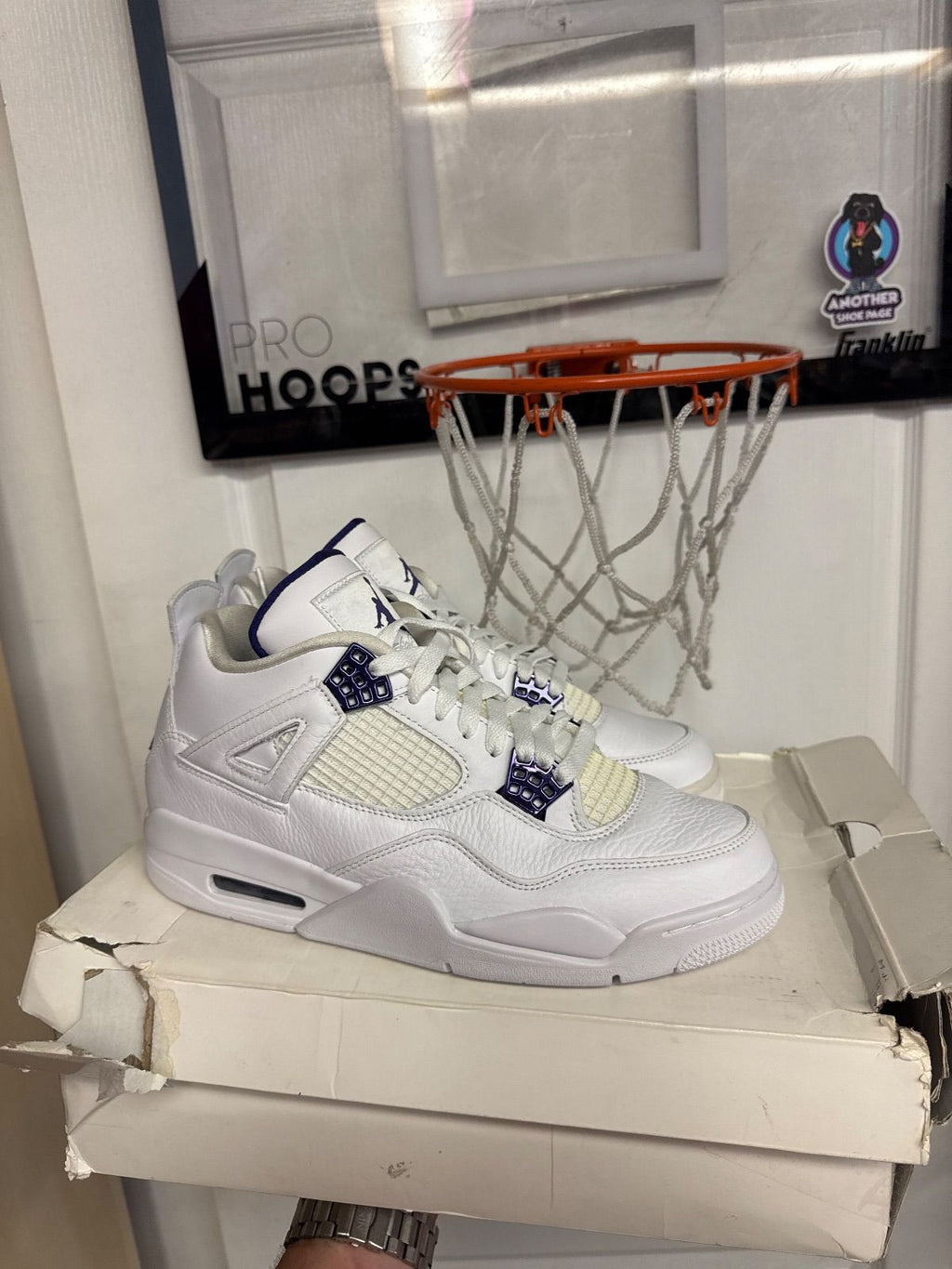 Jordan 4 Retro Metallic Purple - New/Damaged Box/Yellowing