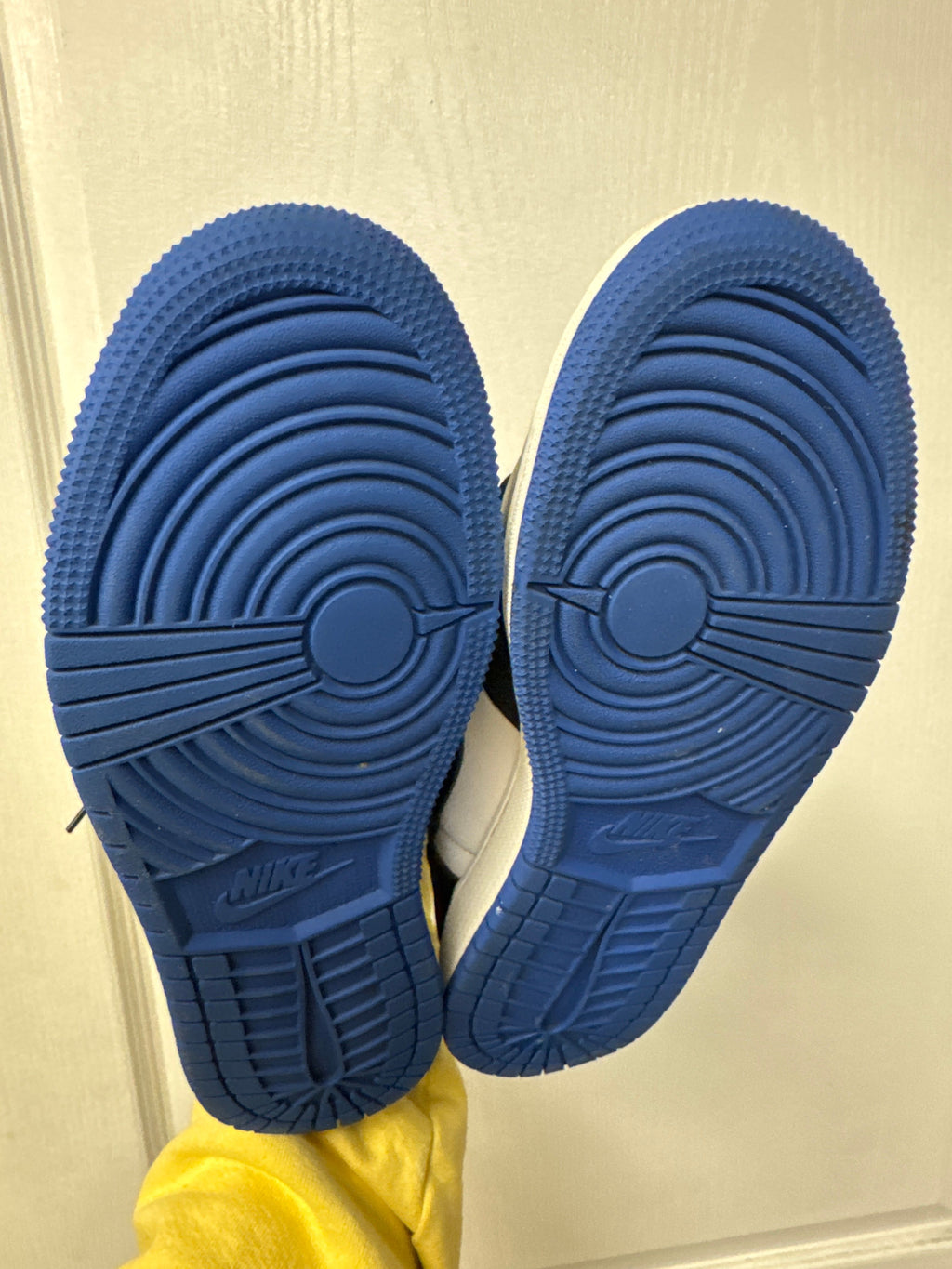 Jordan 1 Retro High Royal Toe (GS) - Lightly Used, OG All