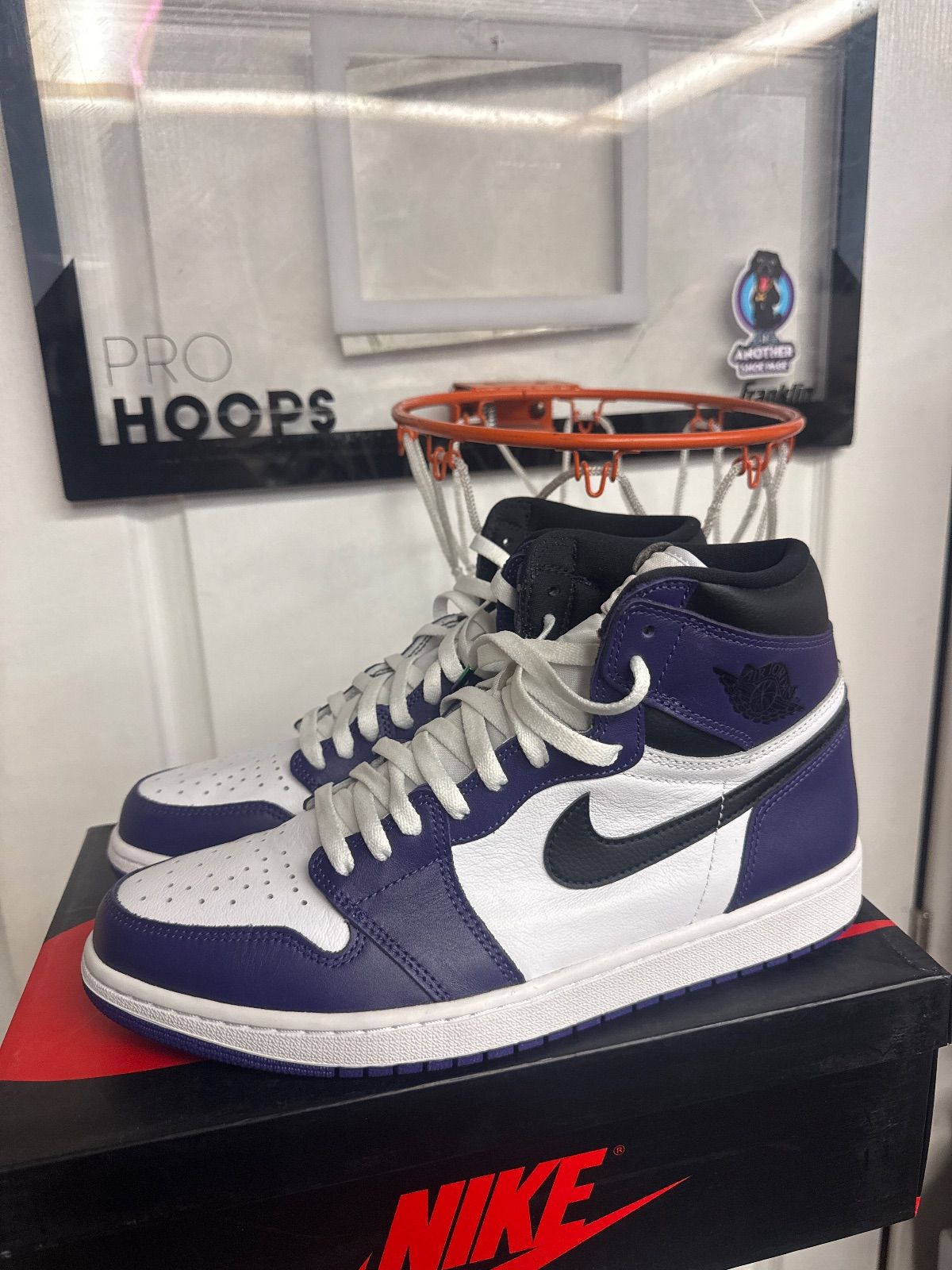 Jordan 1 Retro High Court Purple White - New/Missing Black Laces