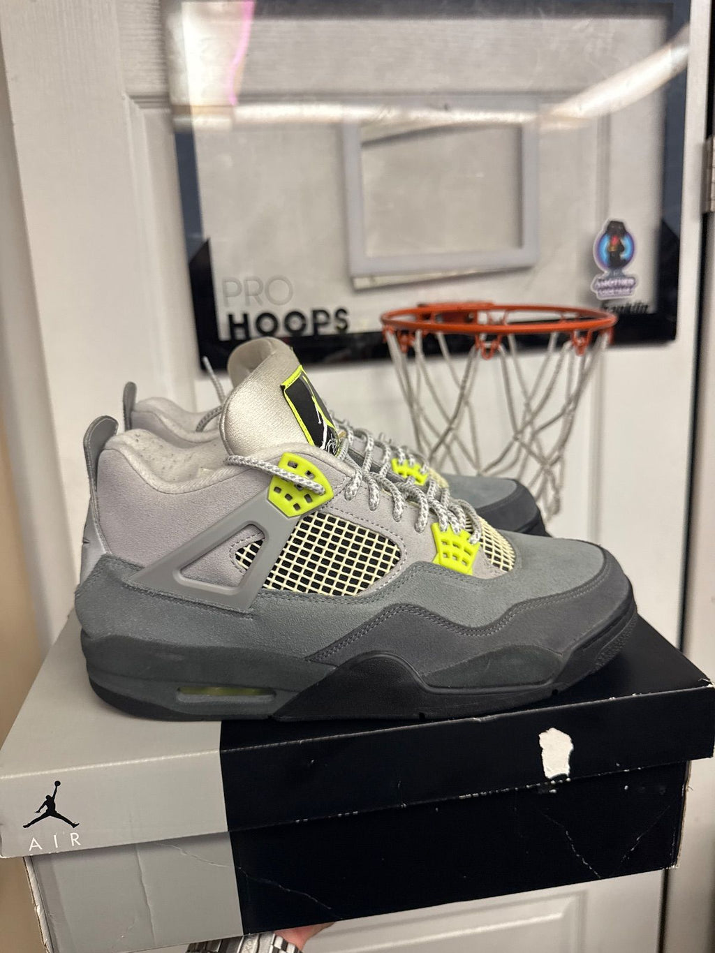 Jordan 4 Retro SE 95 Neon - Lightly Used, OG All Besides Extra Laces