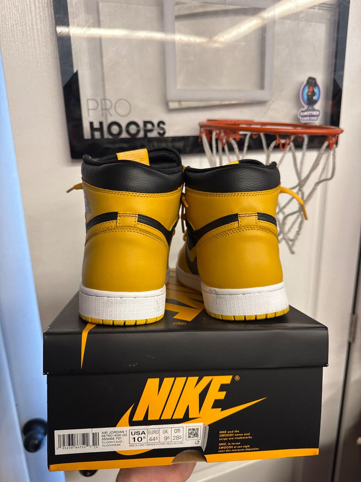 Jordan 1 Retro High Pollen - Lightly Used, OG All