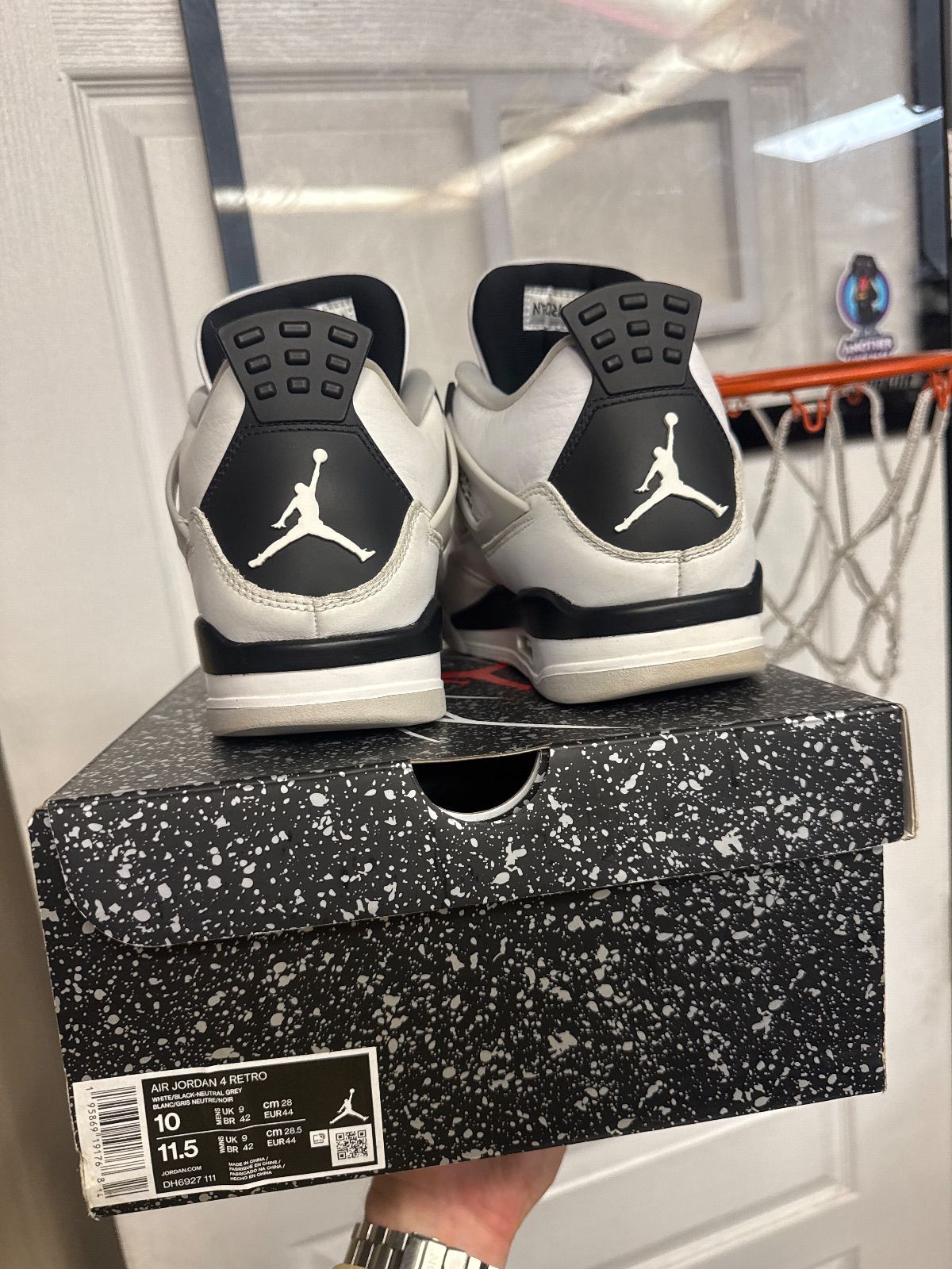 Jordan 4 Retro Military Black - Lightly Used, OG All