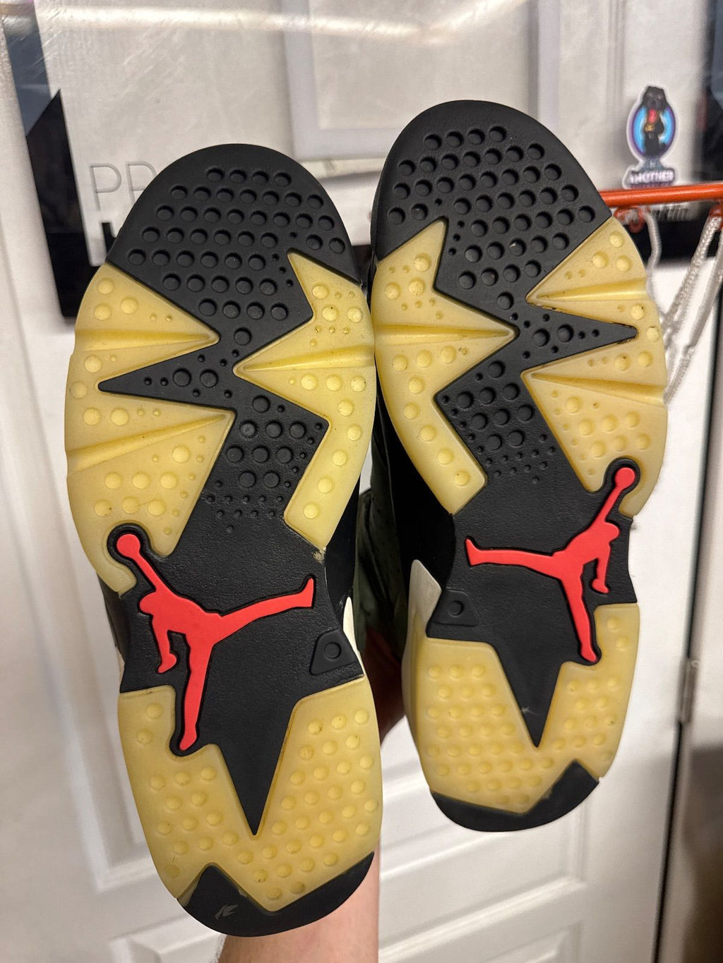 Jordan 6 Retro Travis Scott - Fairly Used, No Box