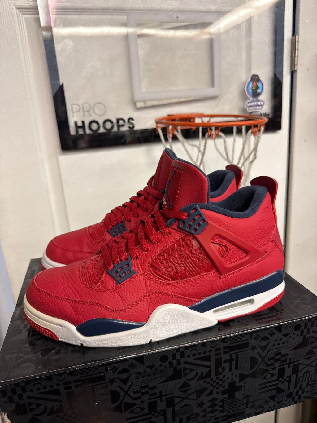 Jordan 4 Retro FIBA (2019) - Lightly Used, OG All