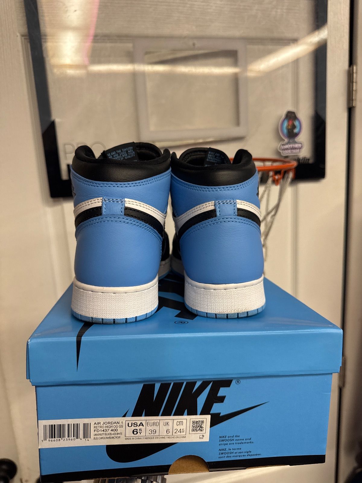 Jordan 1 Retro High OG UNC Toe (GS) - Lightly Used, OG All