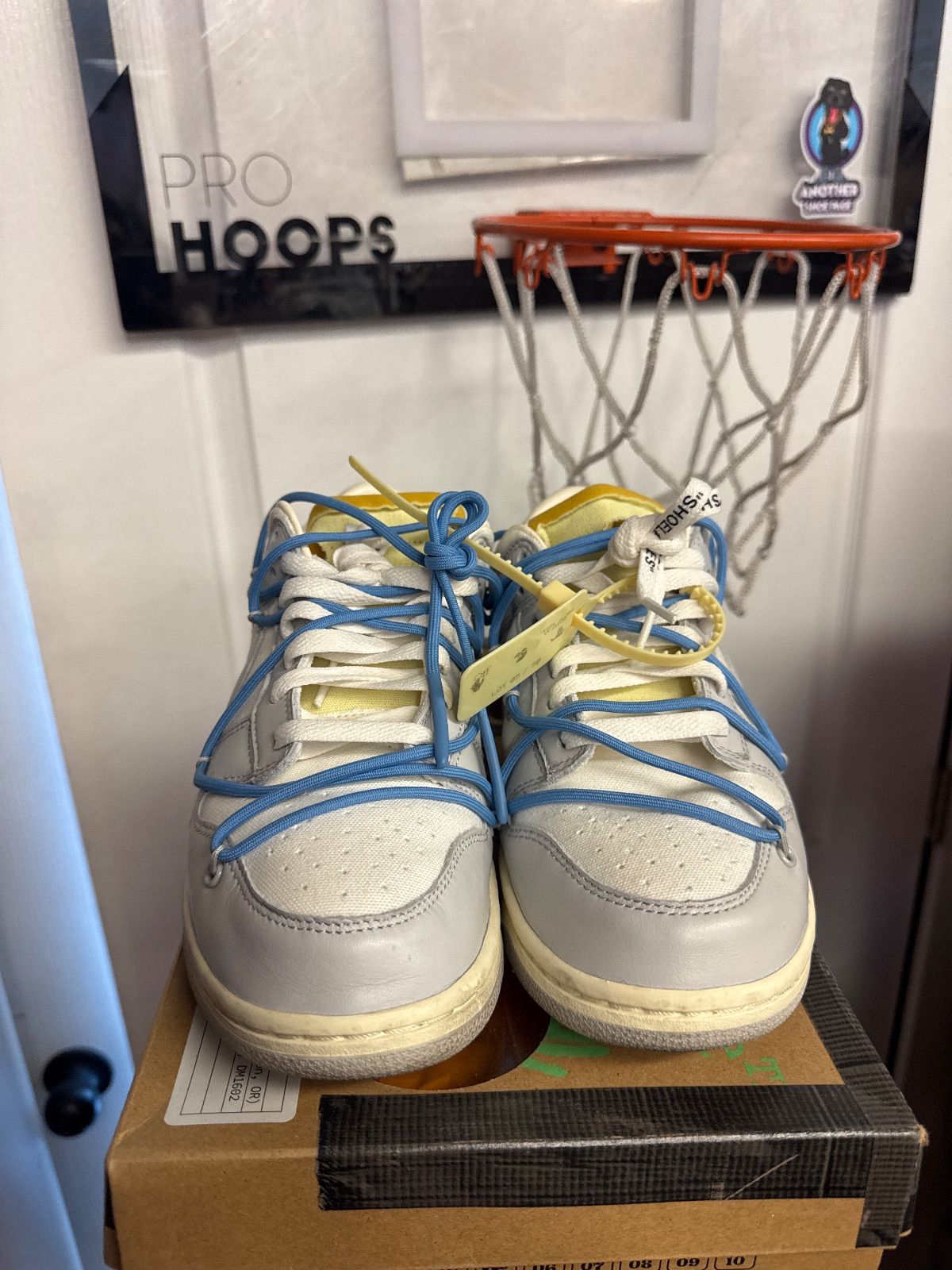 Nike Dunk Low Off-White Lot 5 - Lightly Used, OG All