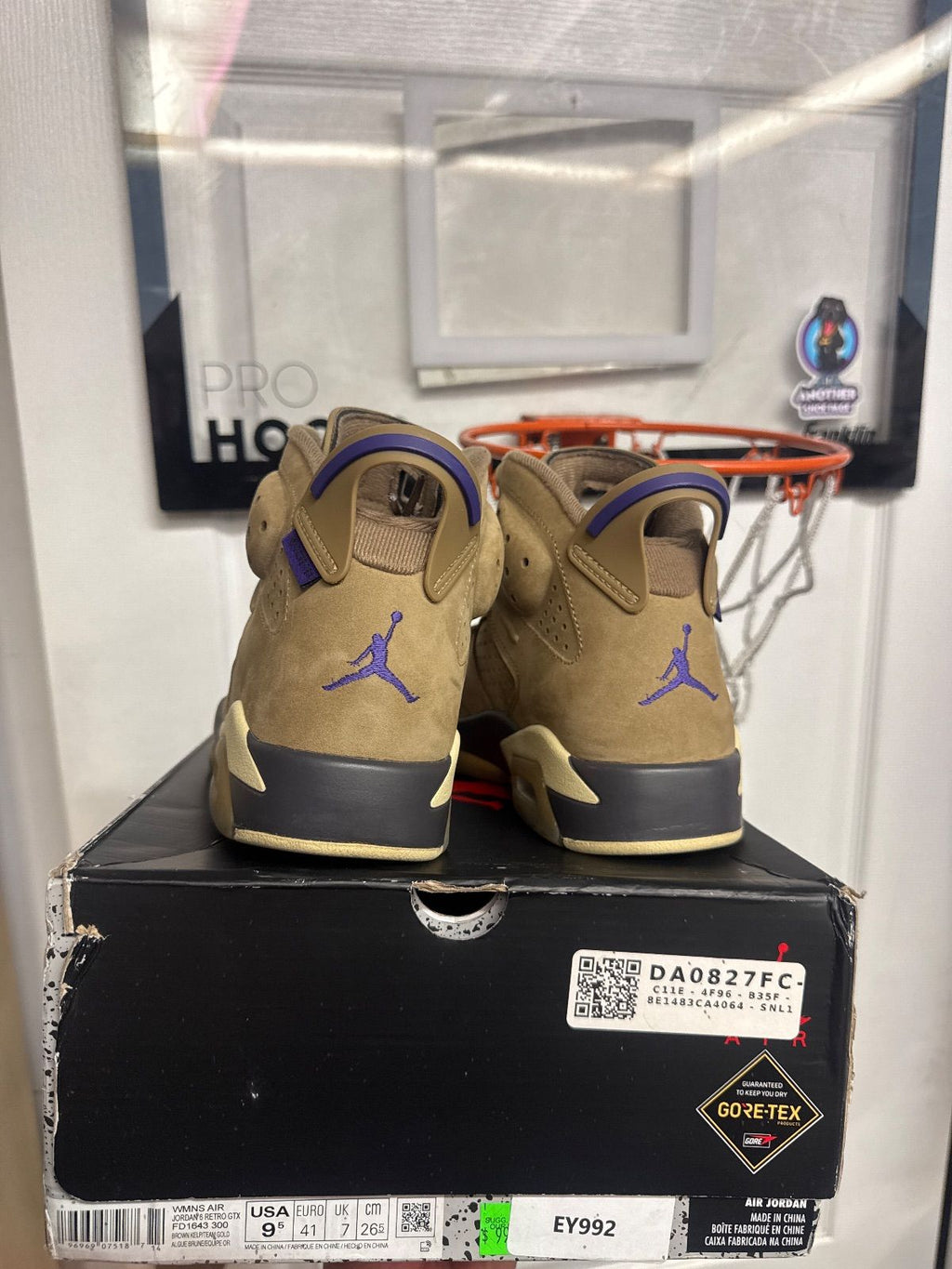 Jordan 6 Retro Gore-Tex Brown Kelp (Women's) - Lightly Used, OG All