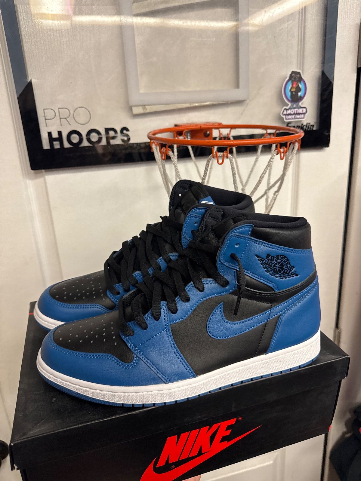 Jordan 1 Retro High OG Dark Marina Blue