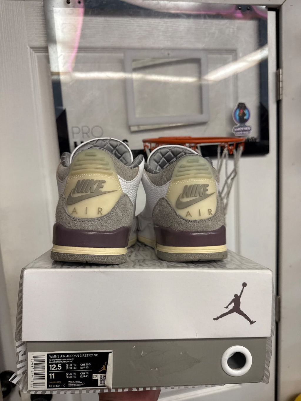 Jordan 3 Retro SP A Ma Maniére (Women's) - Lightly Used, OG All
