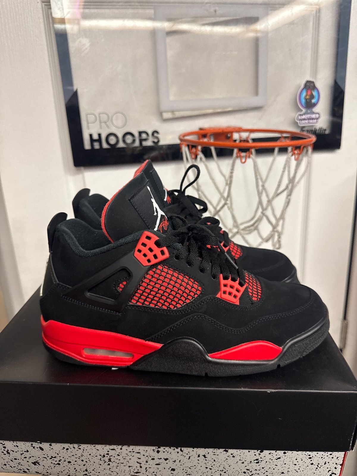 Jordan 4 Retro Red Thunder - Lightly Used, OG All
