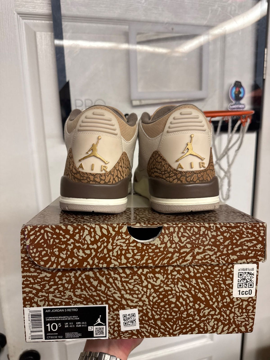 Jordan 3 Retro Palomino - Lightly Used, OG All