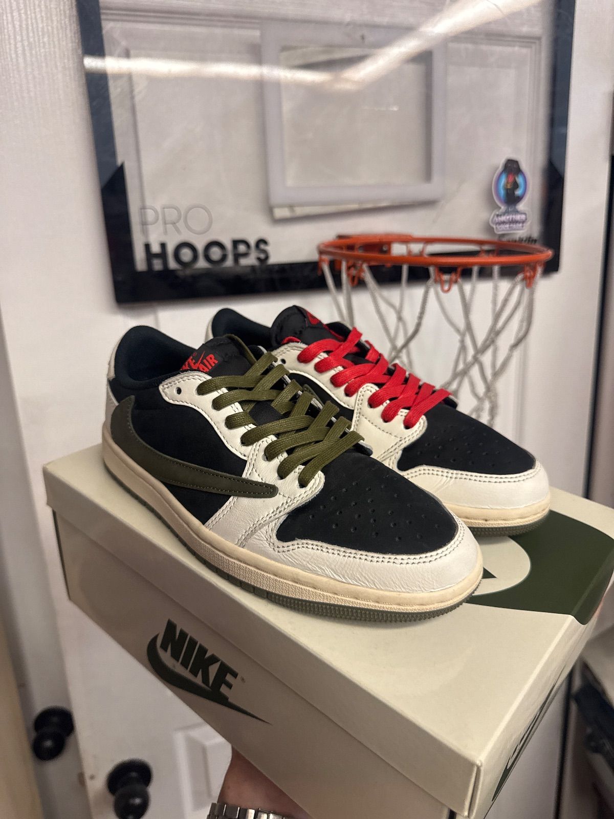 Jordan 1 Retro Low OG SP Travis Scott Olive (Women's) - Lightly Used, OG All