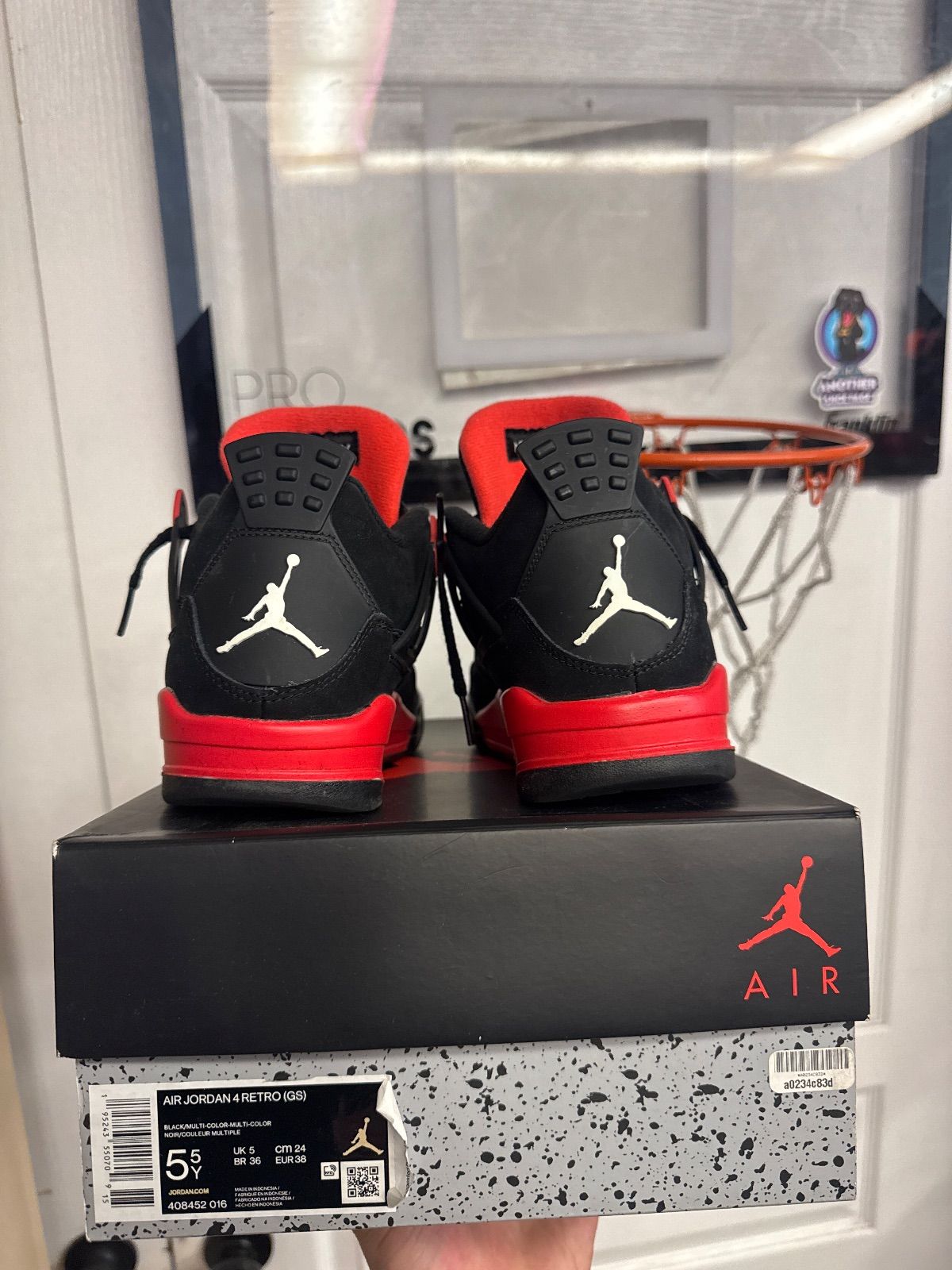 Jordan 4 Retro Red Thunder (GS) - Lightly Used, OG All