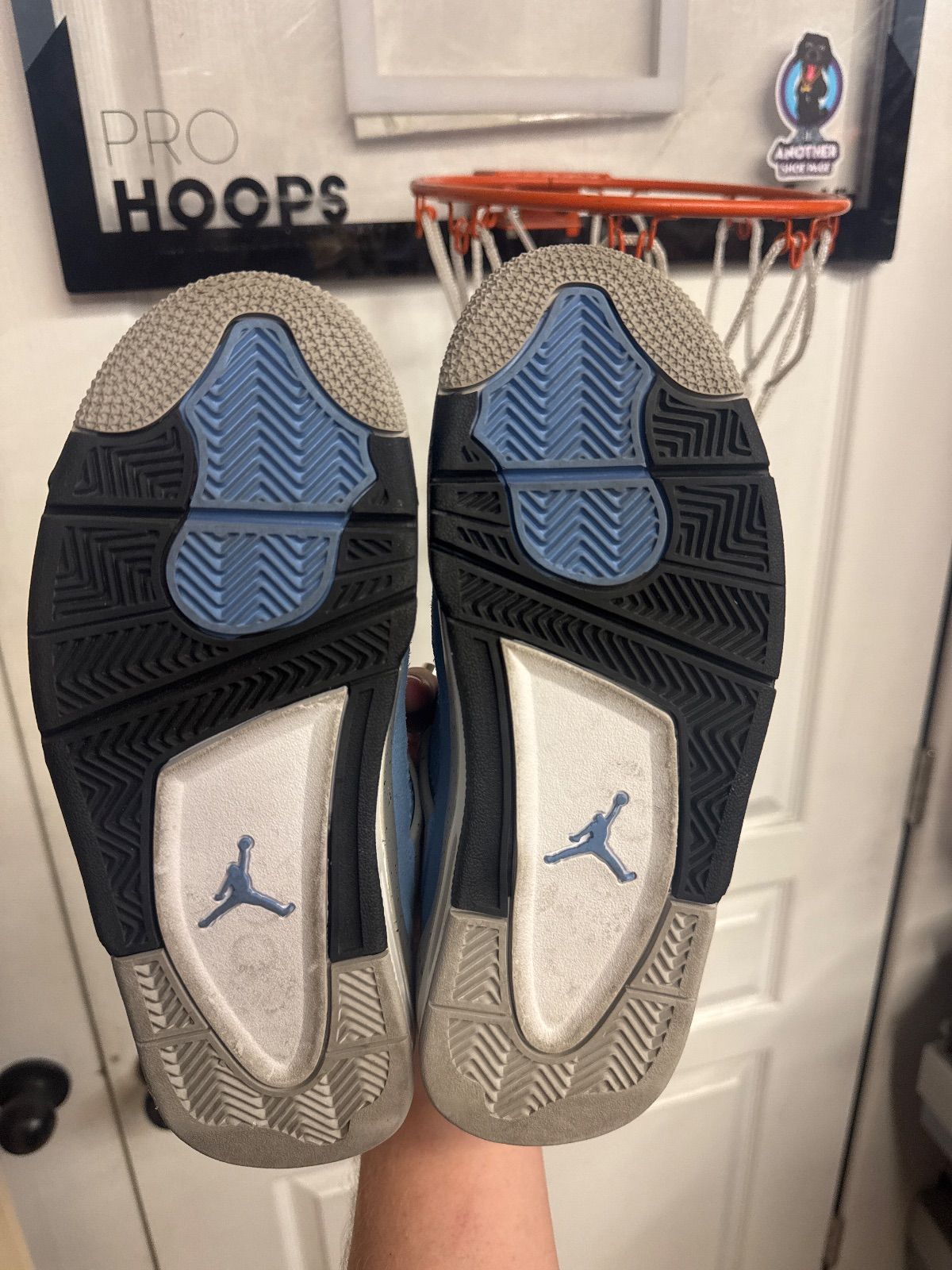 Jordan 4 Retro University Blue (GS) - Lightly Used, OG All