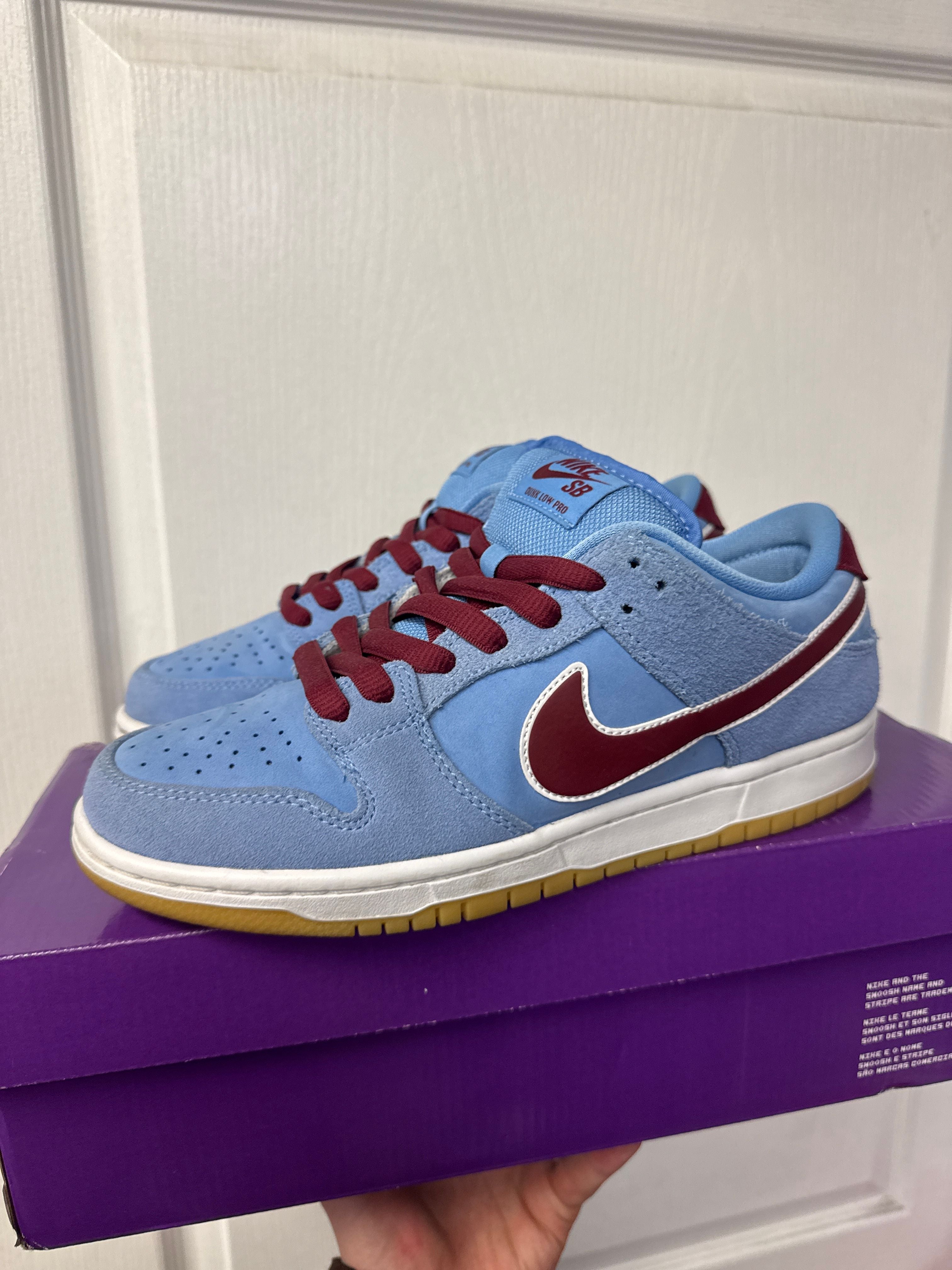 Nike SB Dunk Low Philadelphia Phillies - Lightly Used, OG All