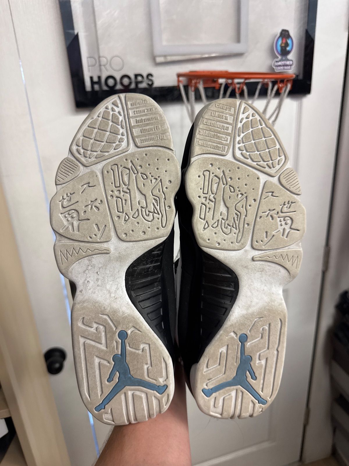 Jordan 9 Retro University Blue - Lightly Used, OG All