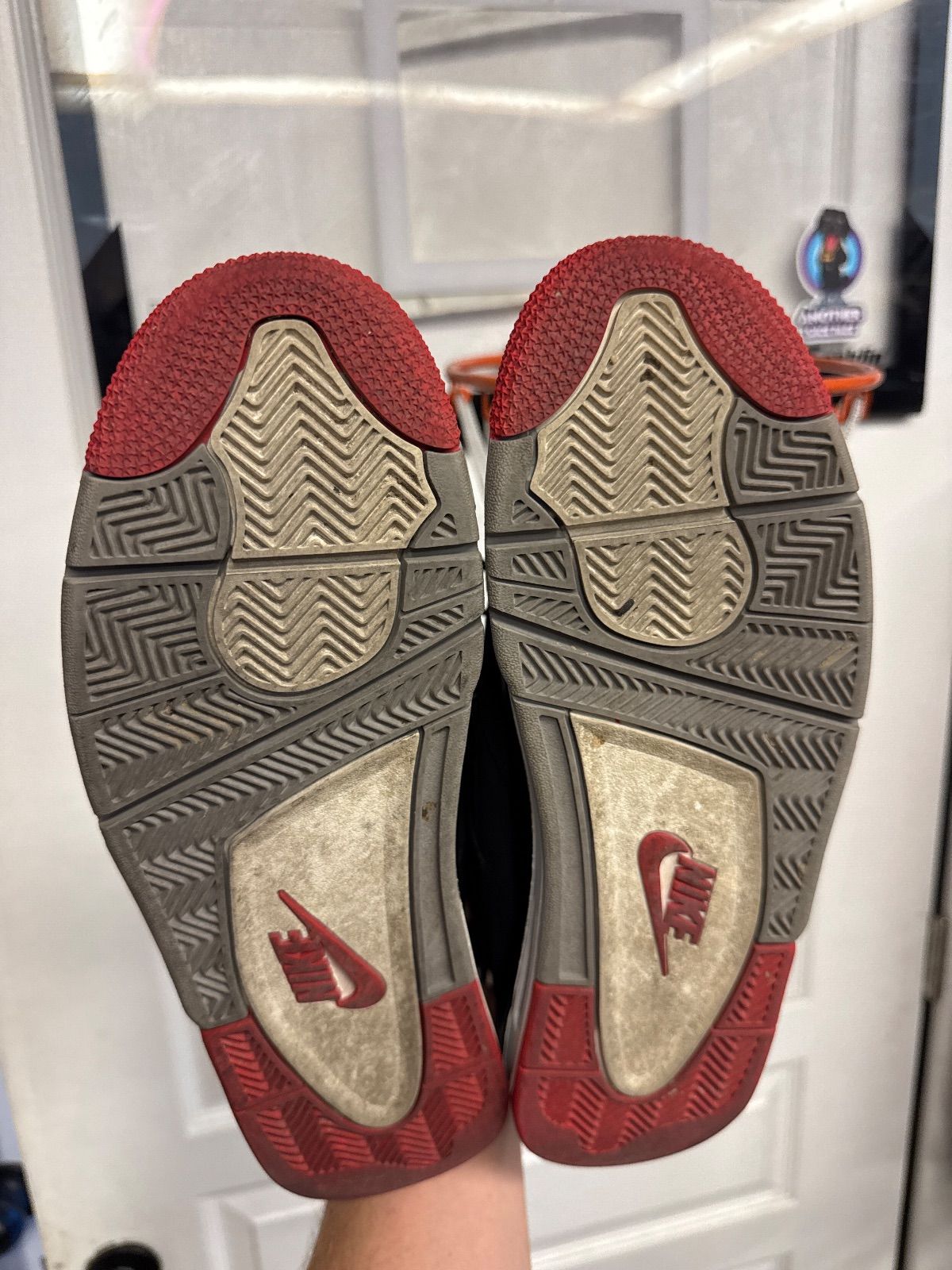 Jordan 4 Retro Bred (2019) - Lightly Used, No Box