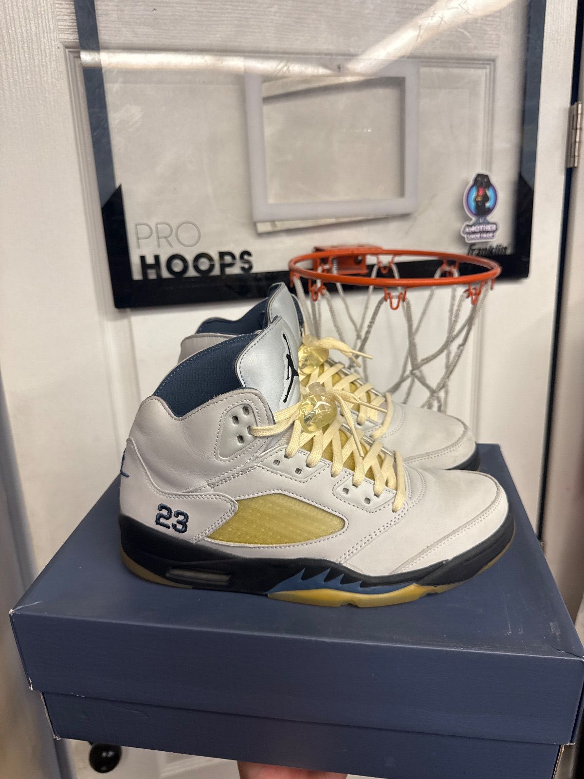 Jordan 5 Retro A Ma Maniére Dawn (Women's) - Lightly Used, OG All