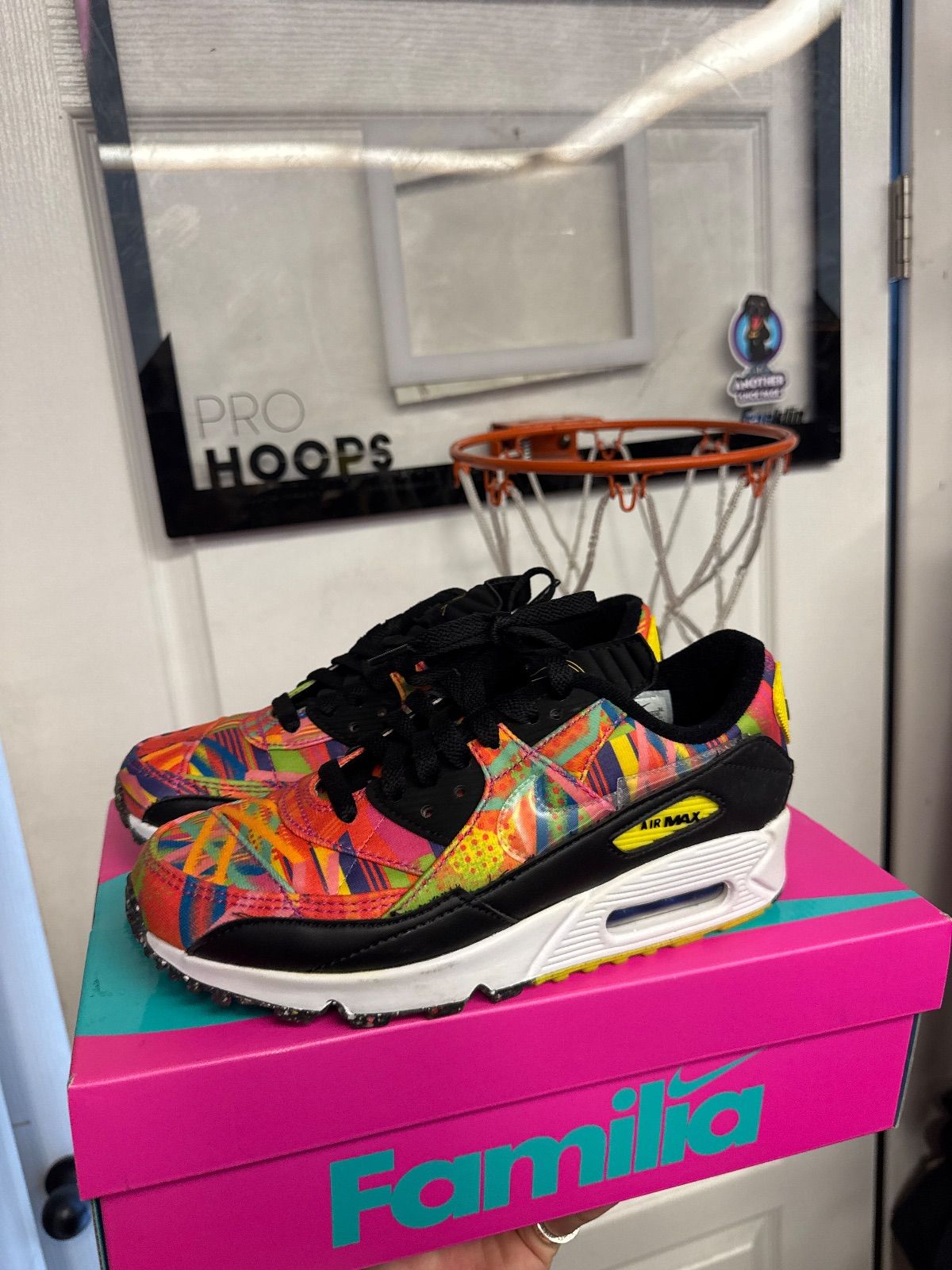 Nike Air Max 90 Familia - Lightly Used, OG All