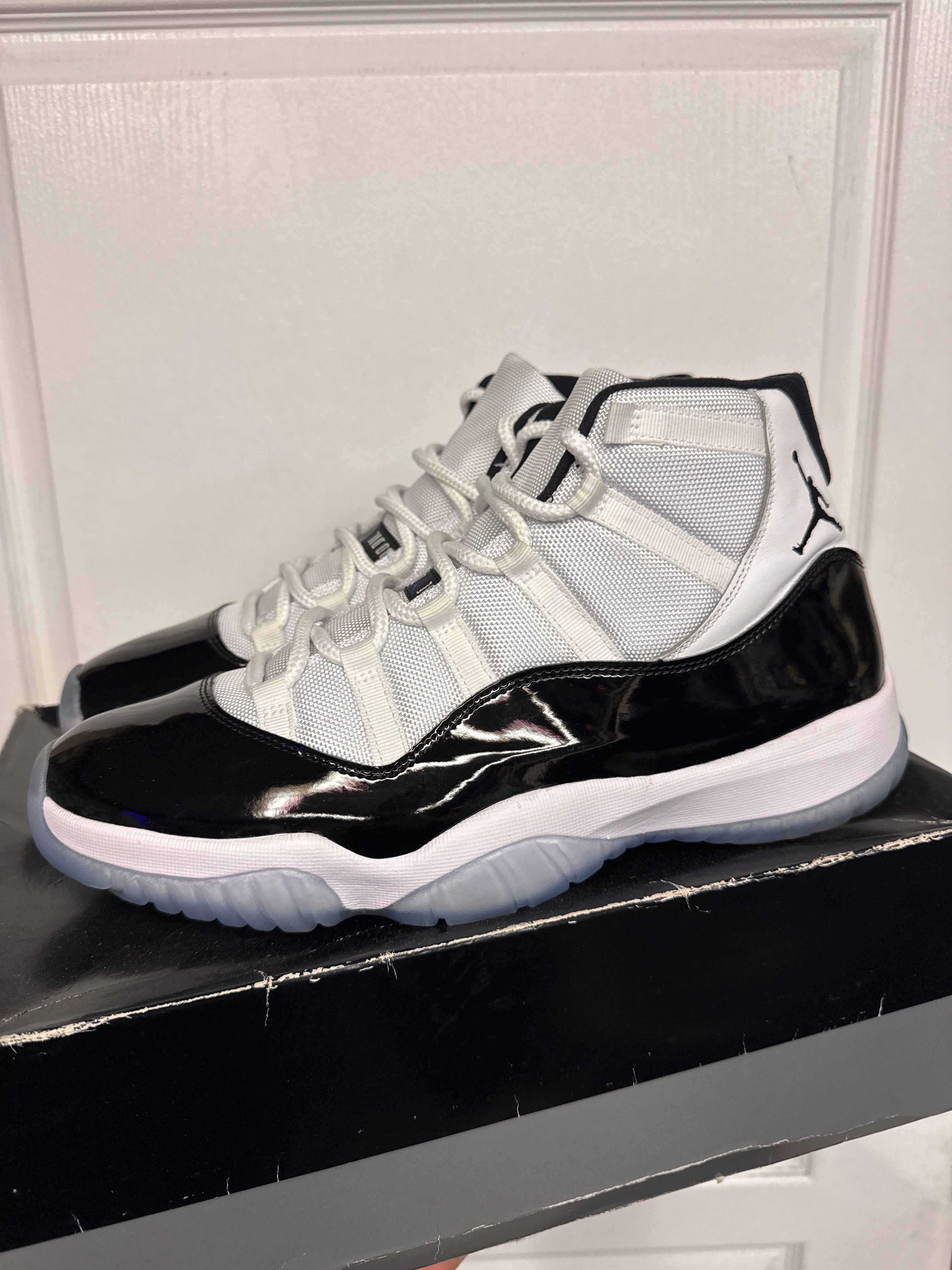 Jordan 11 Retro Concord (2018) - Lightly Used, OG All