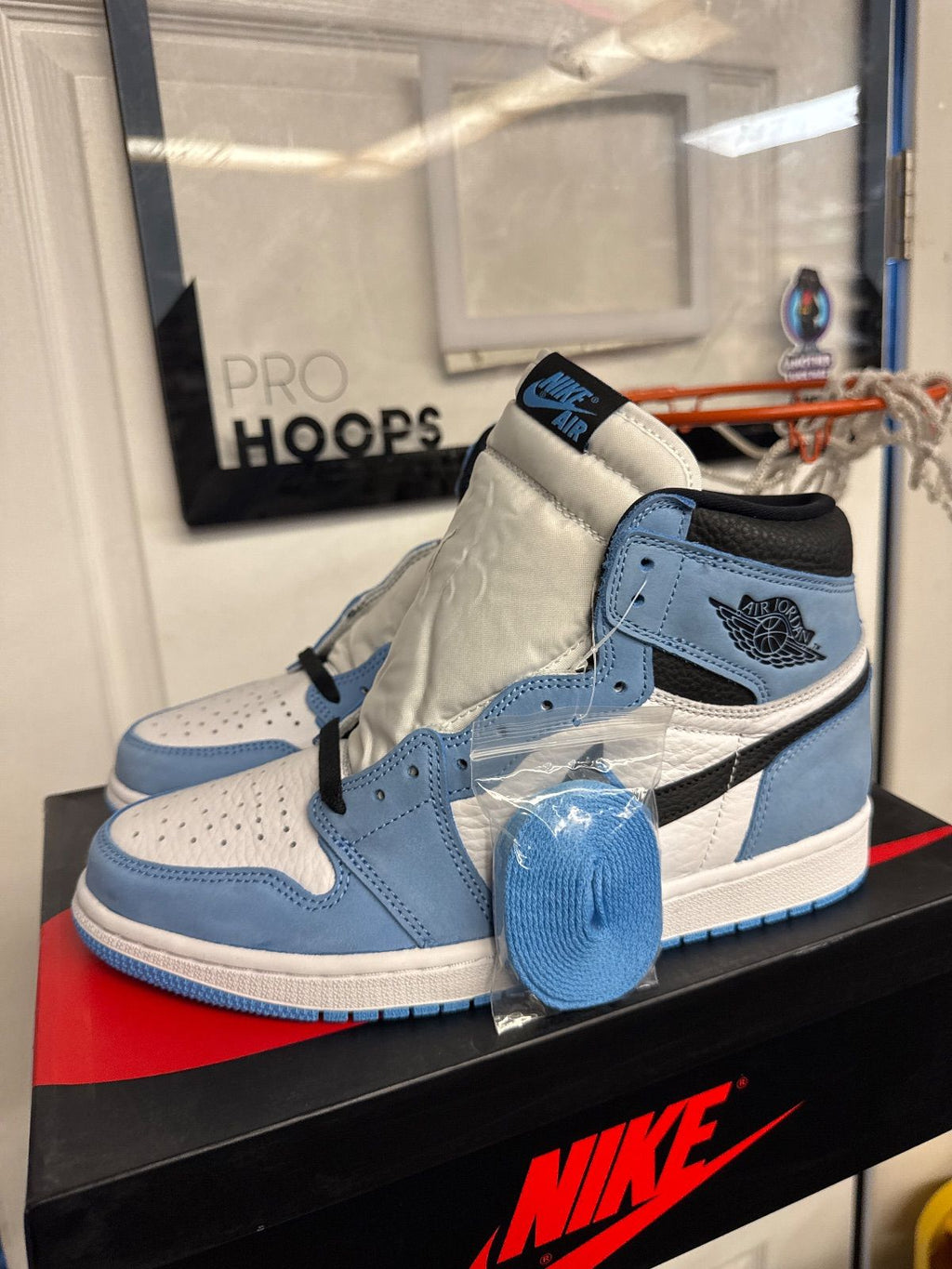 Jordan 1 Retro High OG University Blue