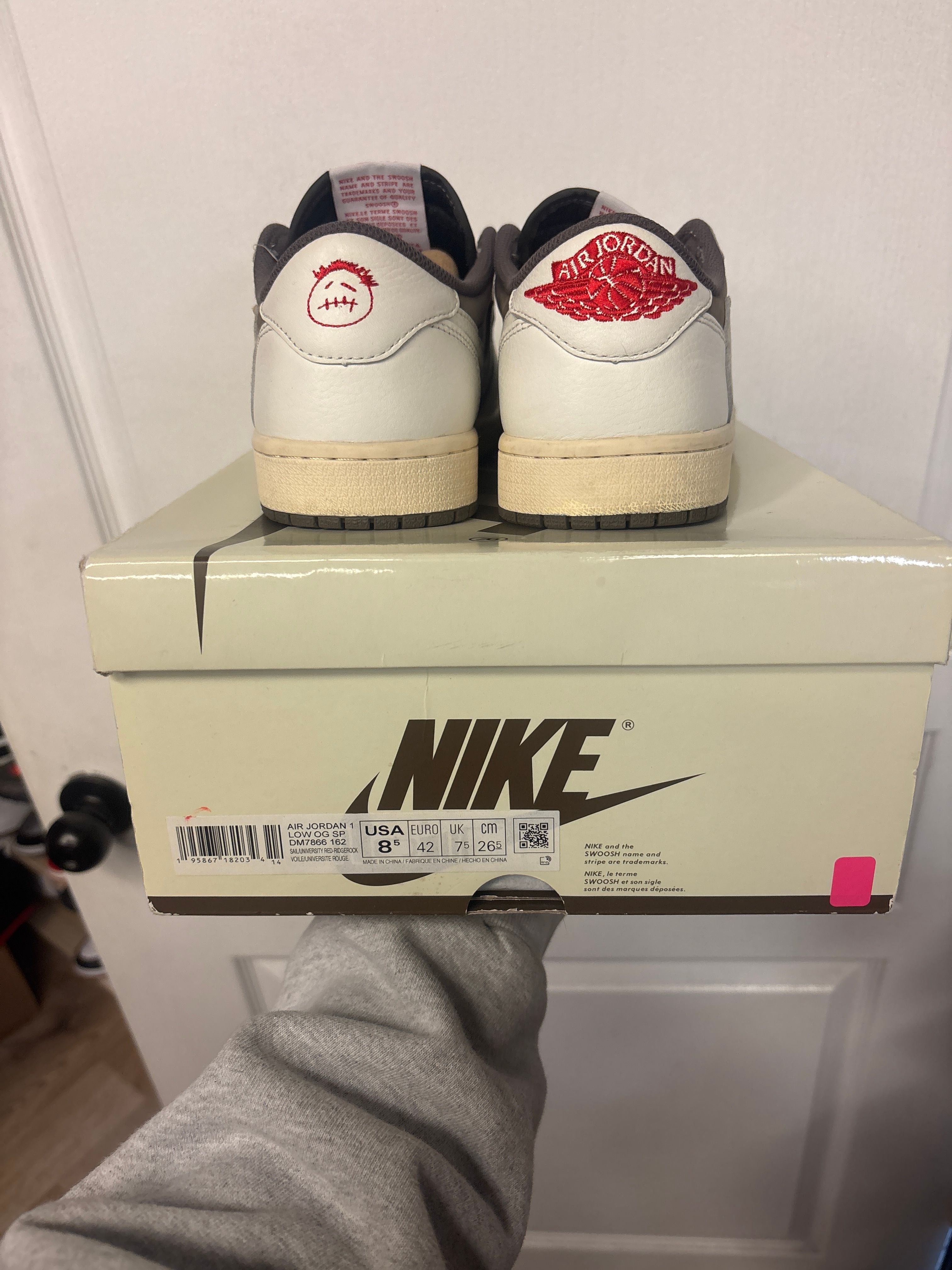 Jordan 1 Retro Low OG SP Travis Scott Reverse Mocha - Like New