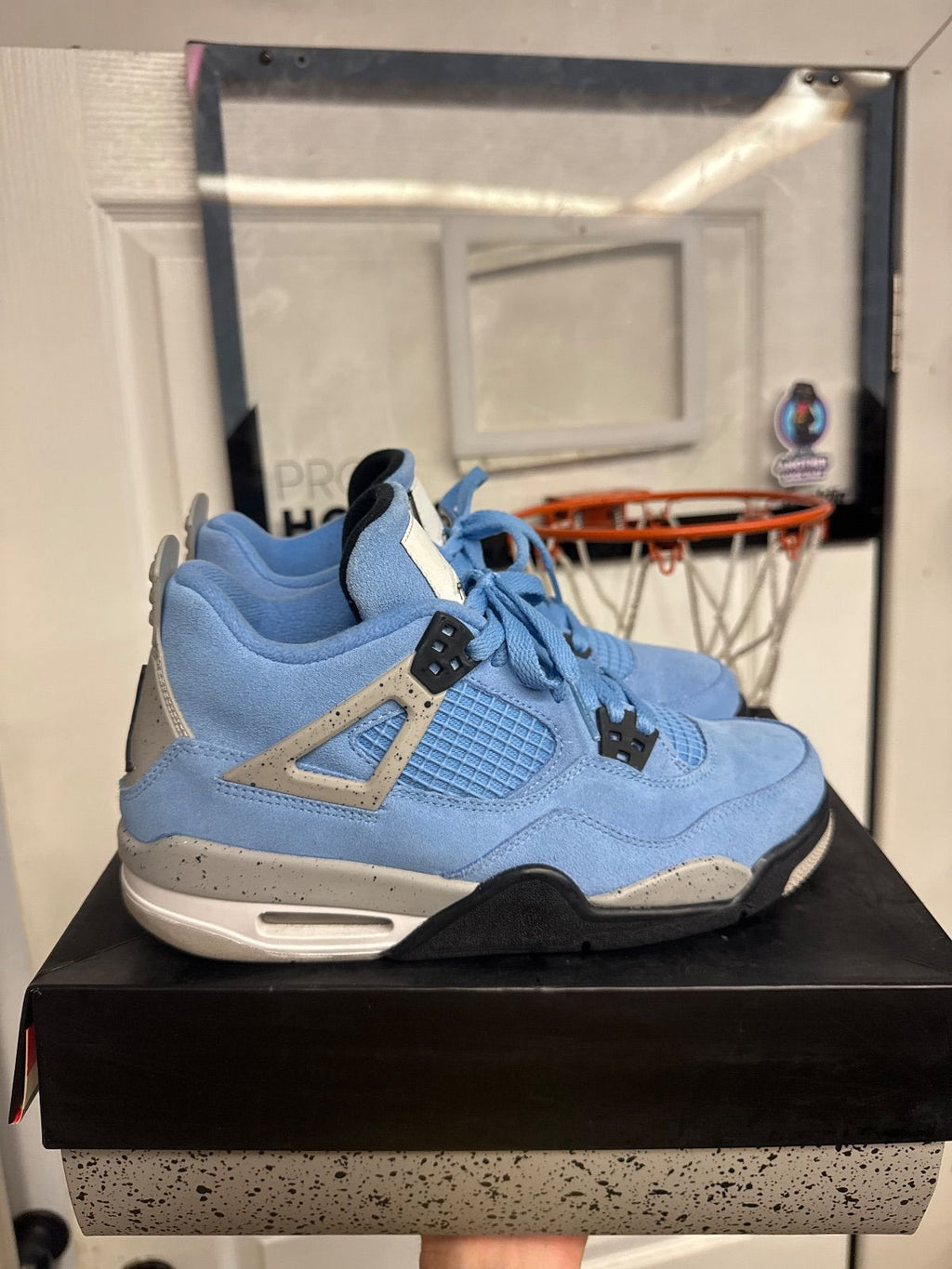 Jordan 4 Retro University Blue (GS) - Lightly Used, OG All