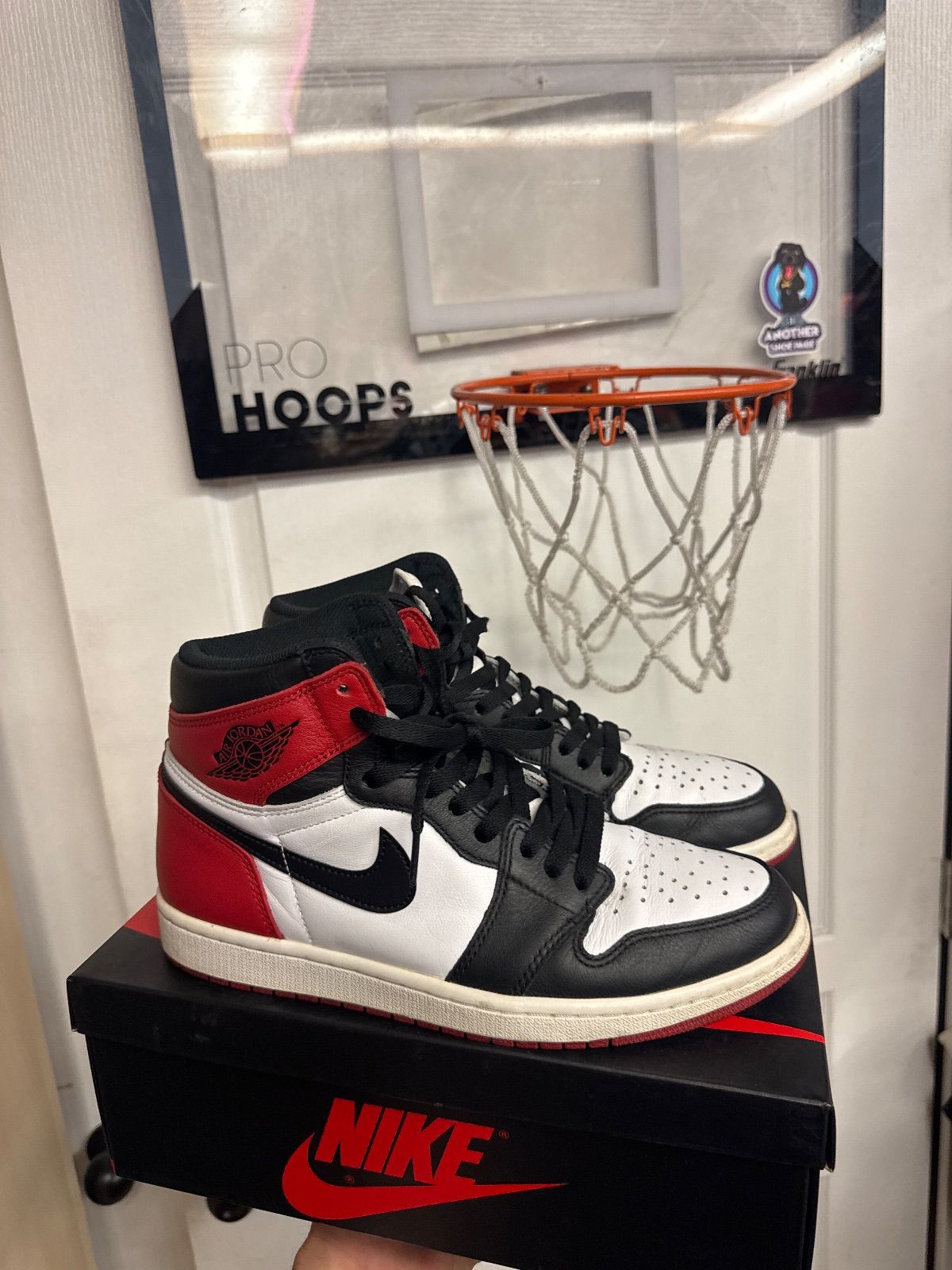 Jordan 1 Retro Black Toe (2016) - Lightly Used, Og all Besides White Laces