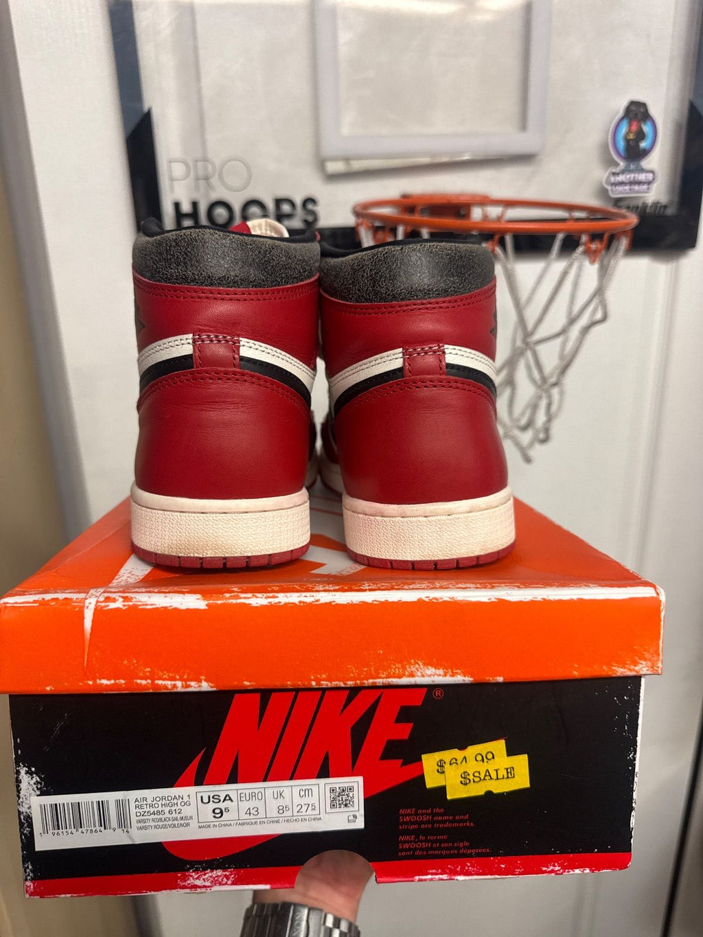 Jordan 1 Retro High OG Chicago Lost and Found - Lightly Used, OG Box