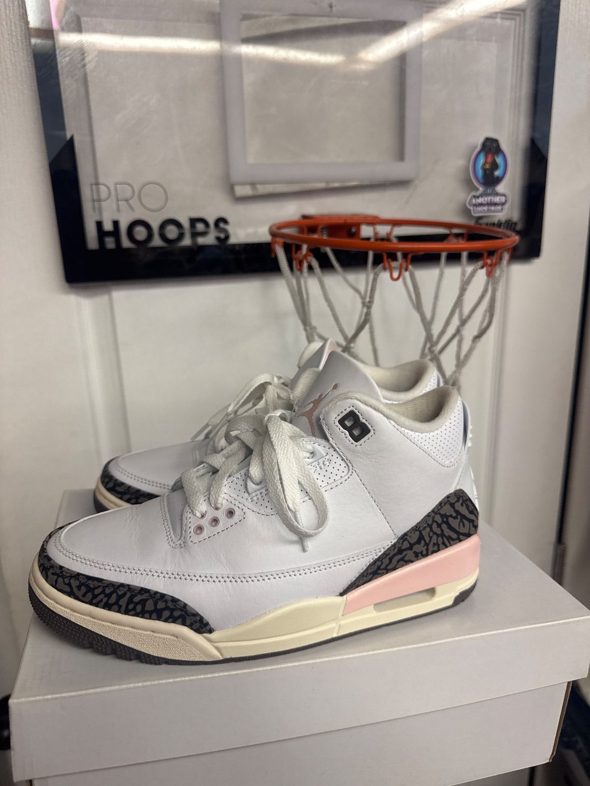Jordan 3 Retro Neapolitan Dark Mocha (Women's) - Lightly Used, OG All